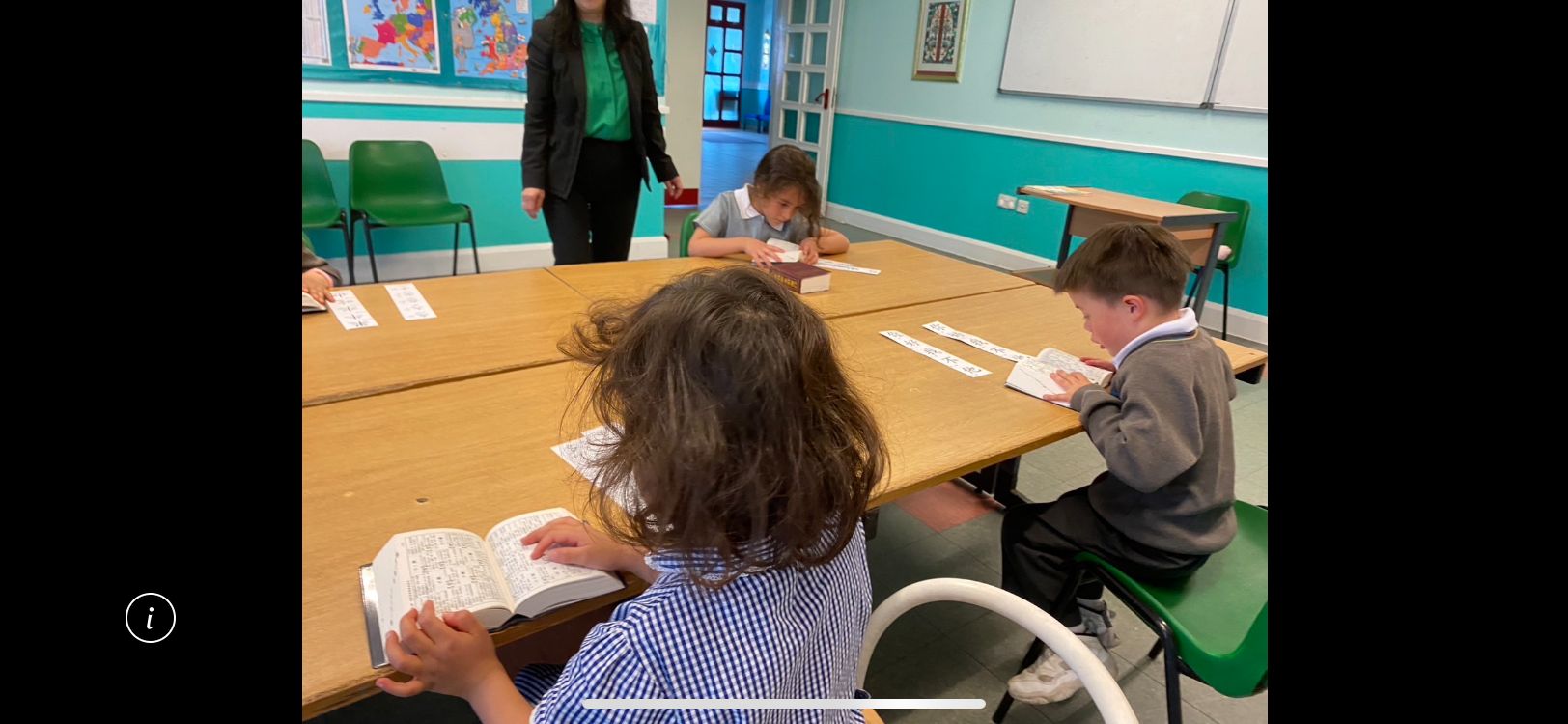 英國倫敦中華學校舉辦2024漢字文化節「母親／父親節卡片設計」與「注音／查字典」比賽1