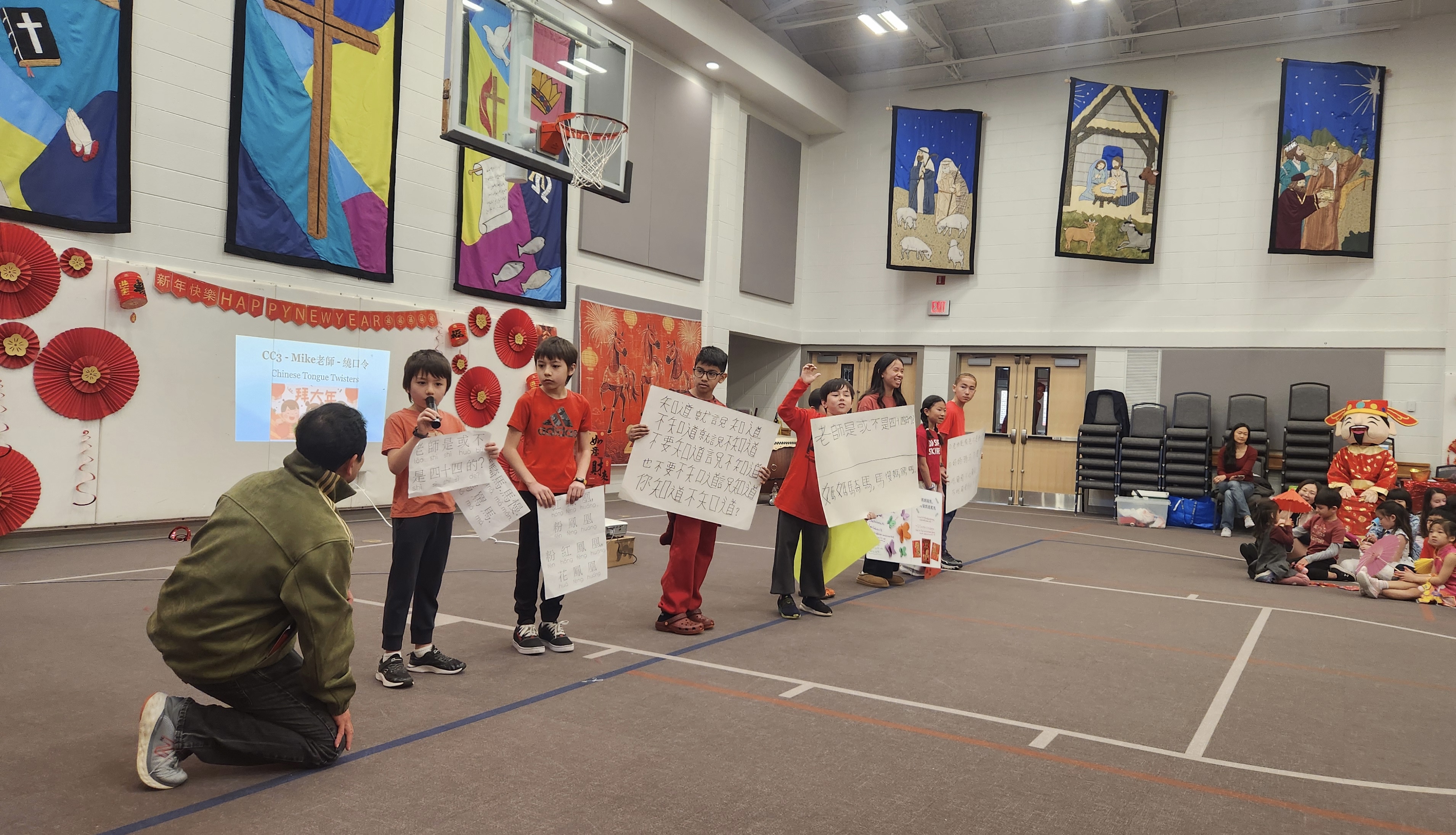 拼音班三年級學生表演繞口令