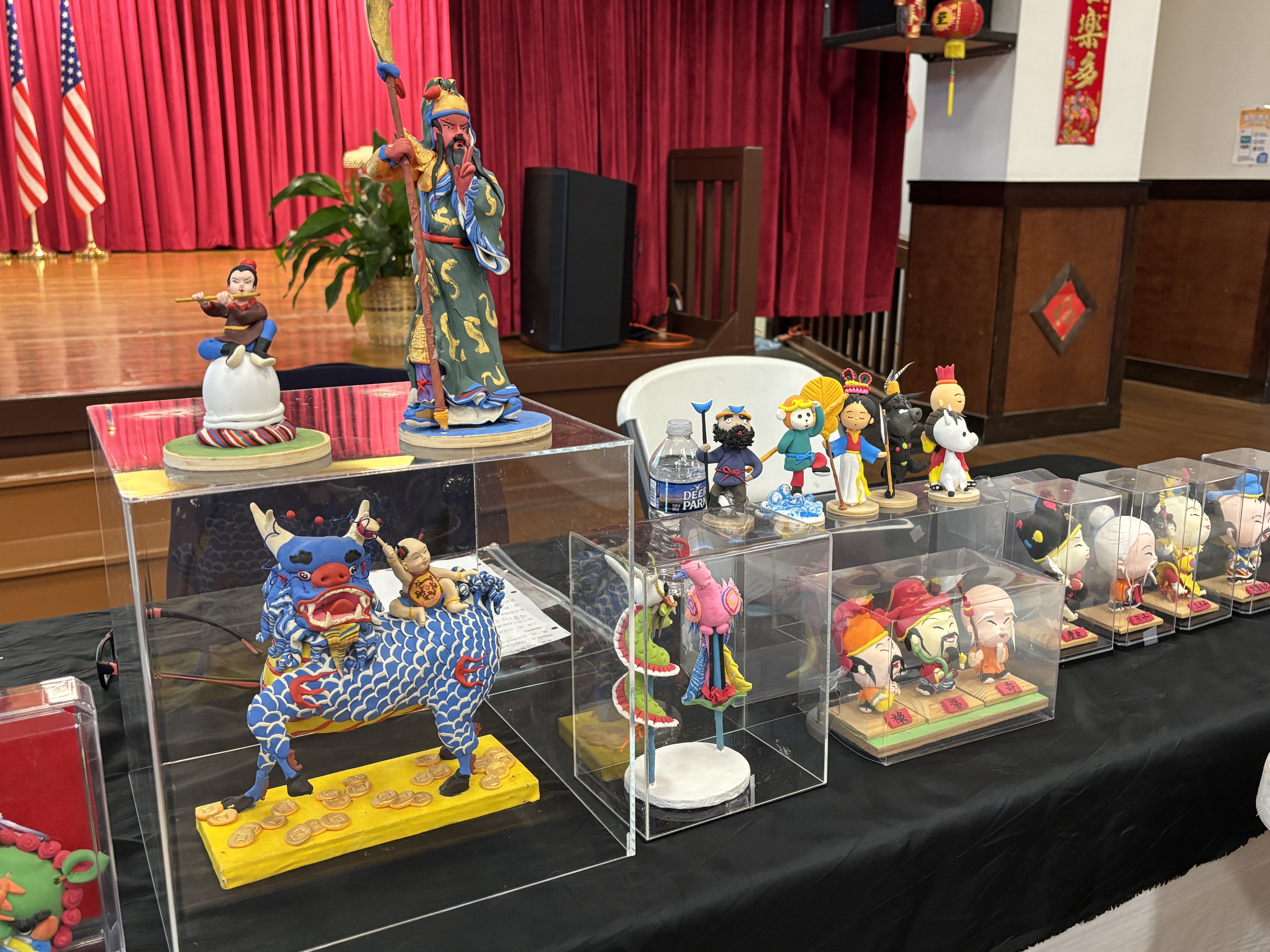 講師帶來眾多展示品供學員參考