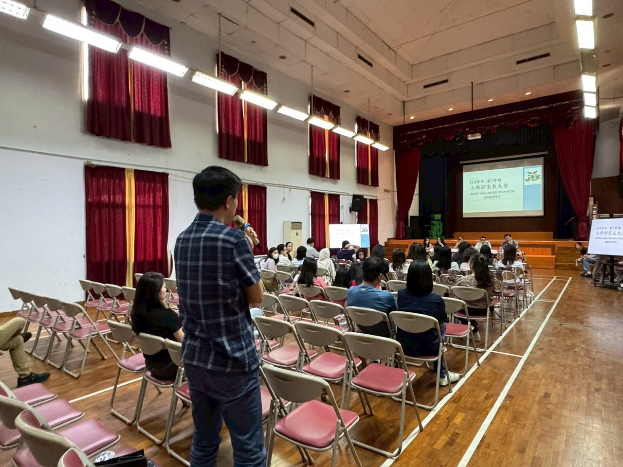 家長熱烈參與提問問題