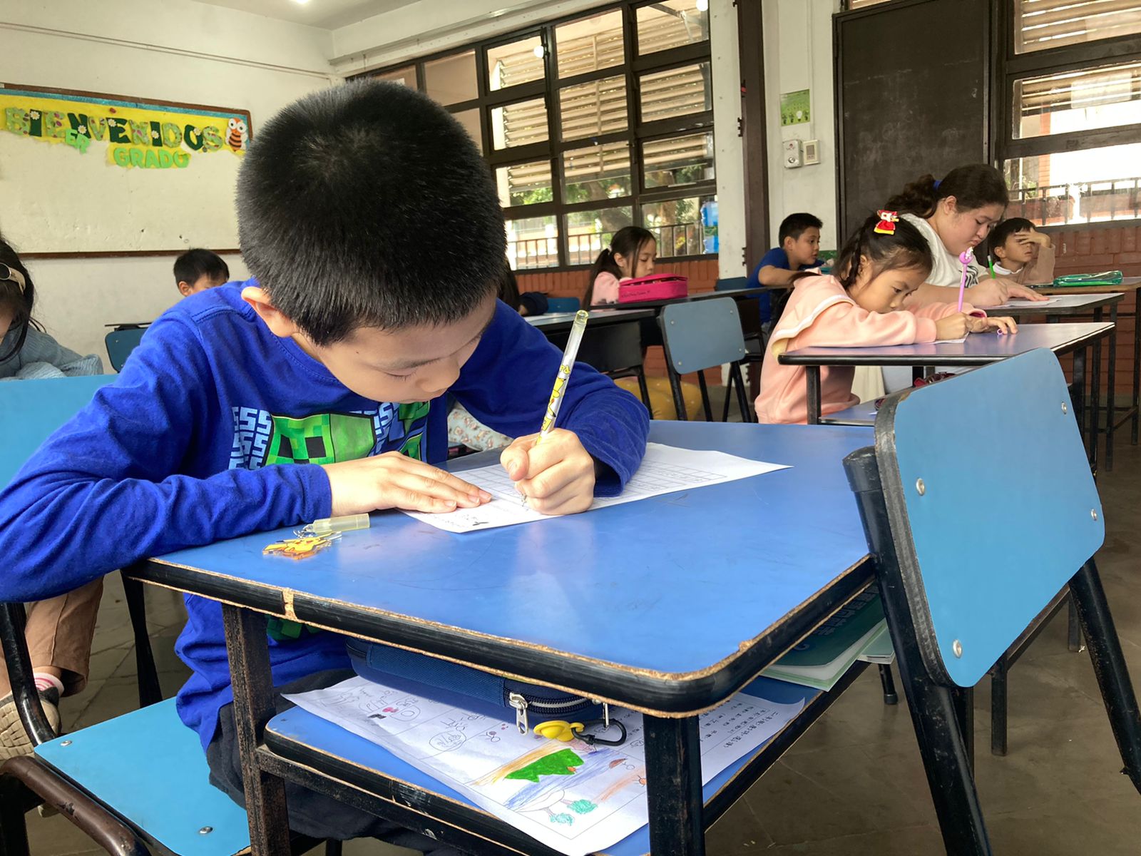 [112年海外僑校教師獎勵]來自巴拉圭巴拉圭中正學校，榮獲20年屆獎勵的張理賢老師2