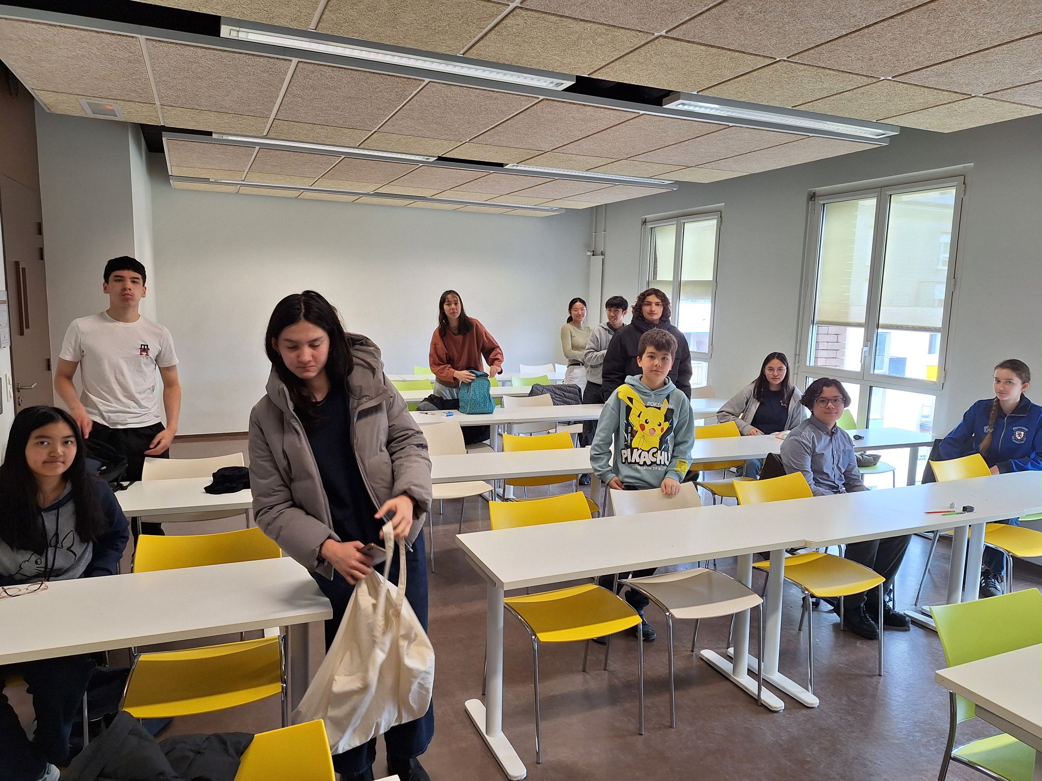 法國書硯兒童參加CCCC茁壯級測驗