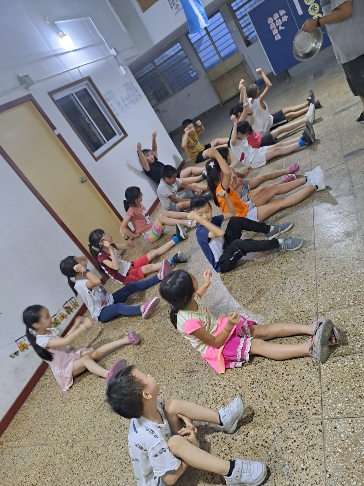 武術學習熱身中