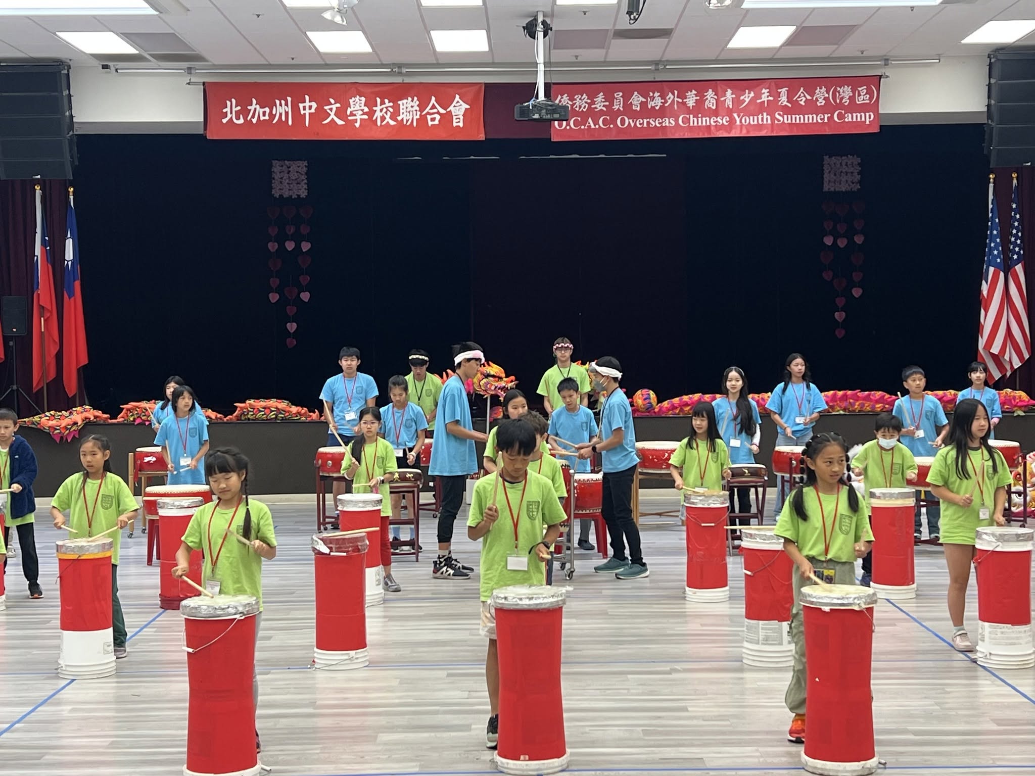 大鼓表演 氣勢非凡
