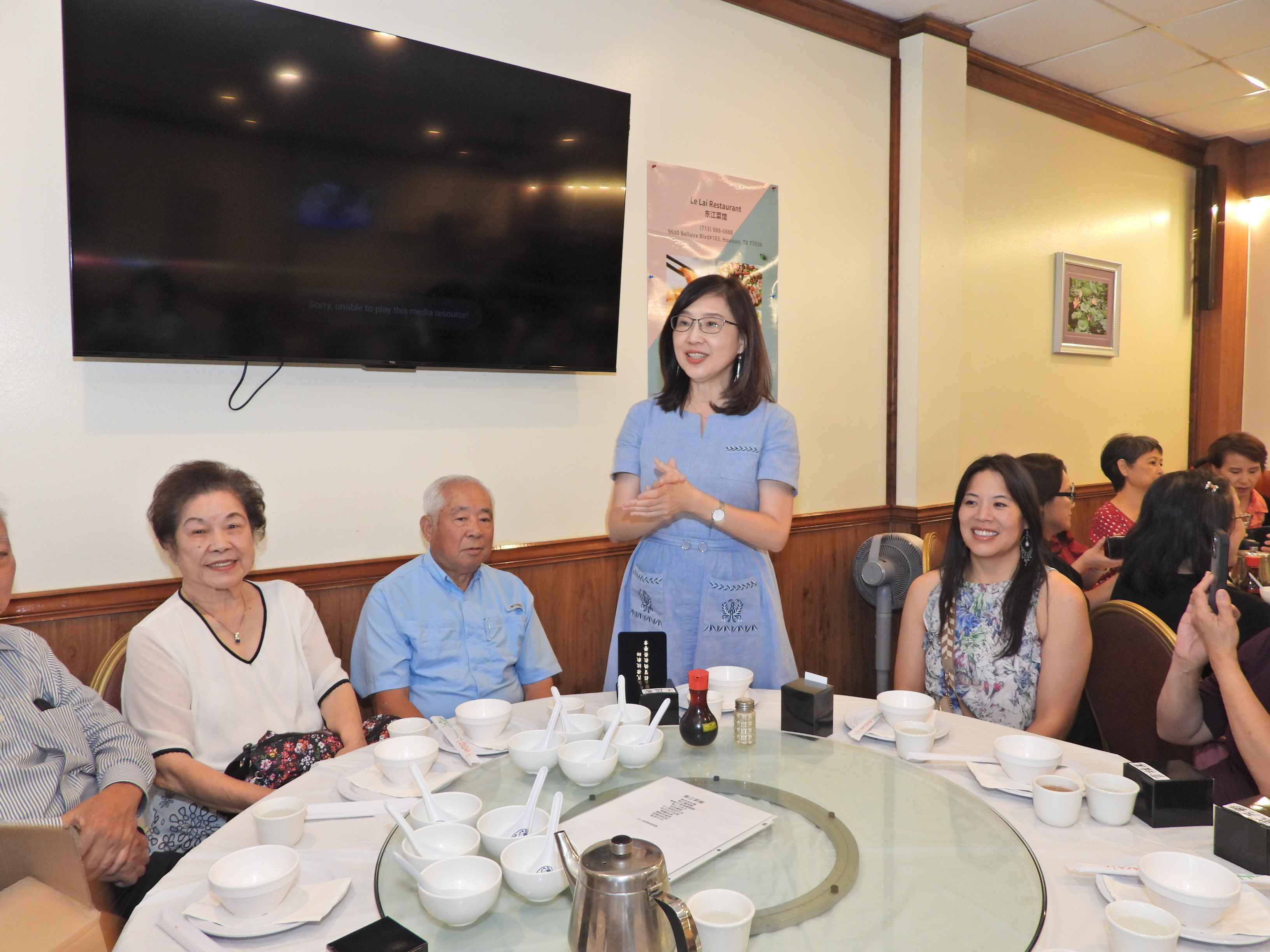 休士頓僑教中心王盈蓉主任致詞