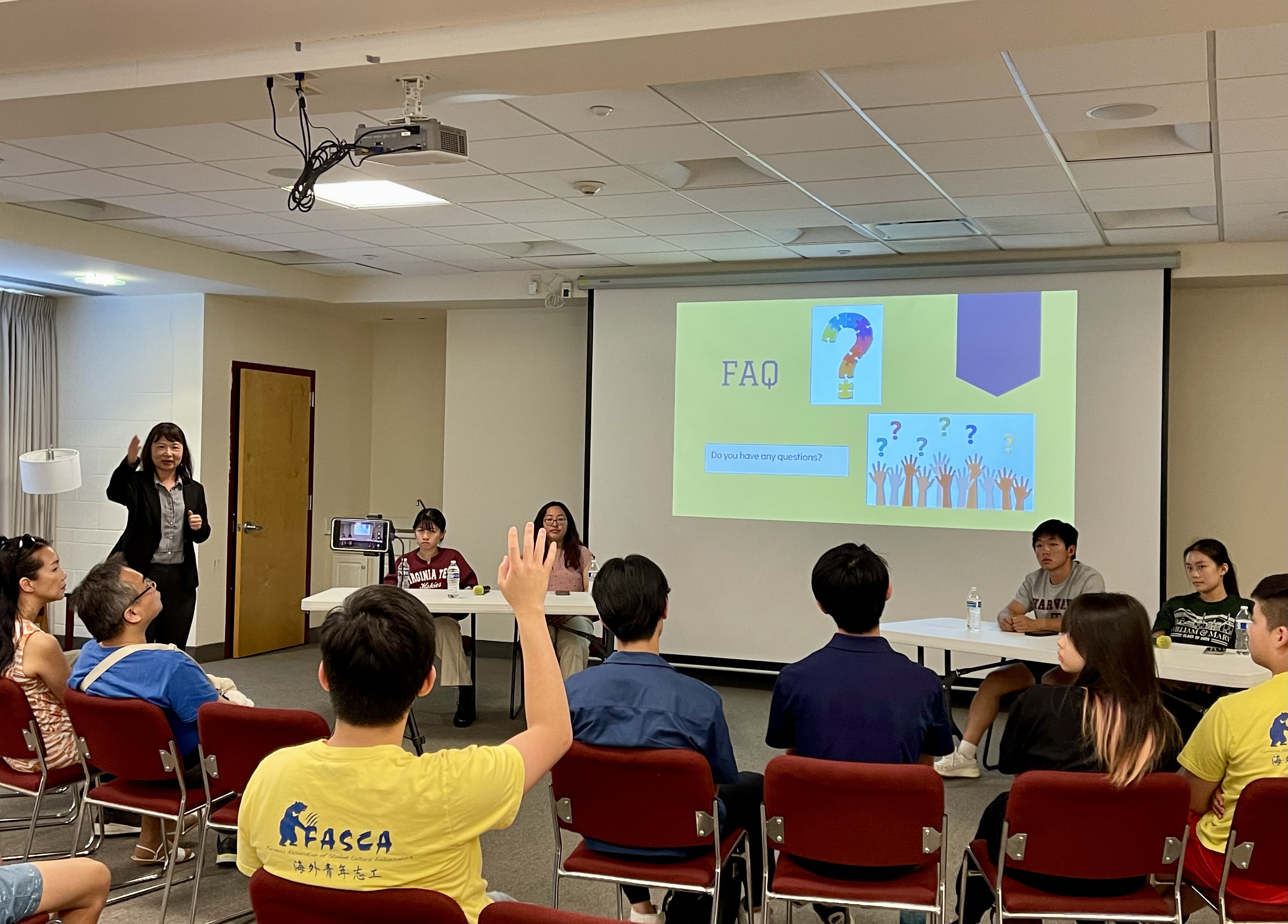 在問答環節，現場來賓積極參與，踴躍提問