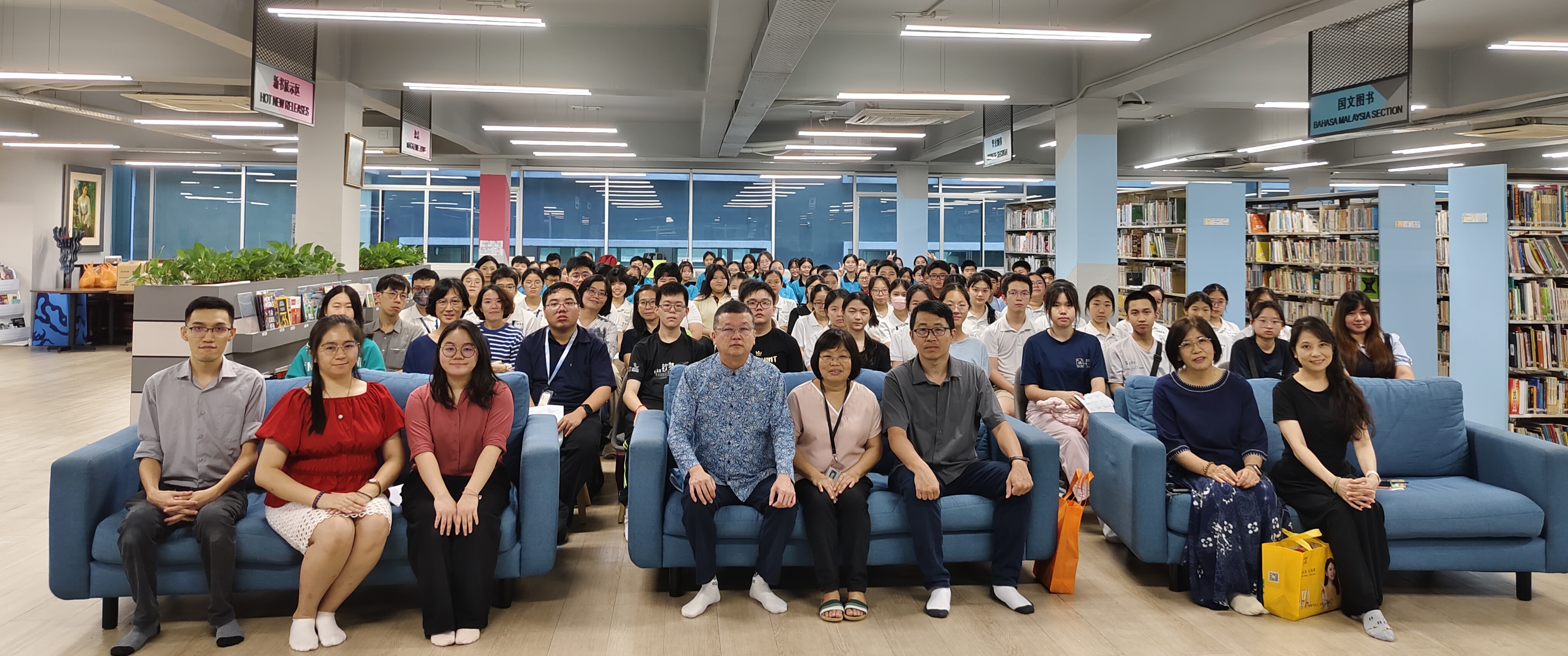 曾期星老師主講，現代詩讀寫要訣