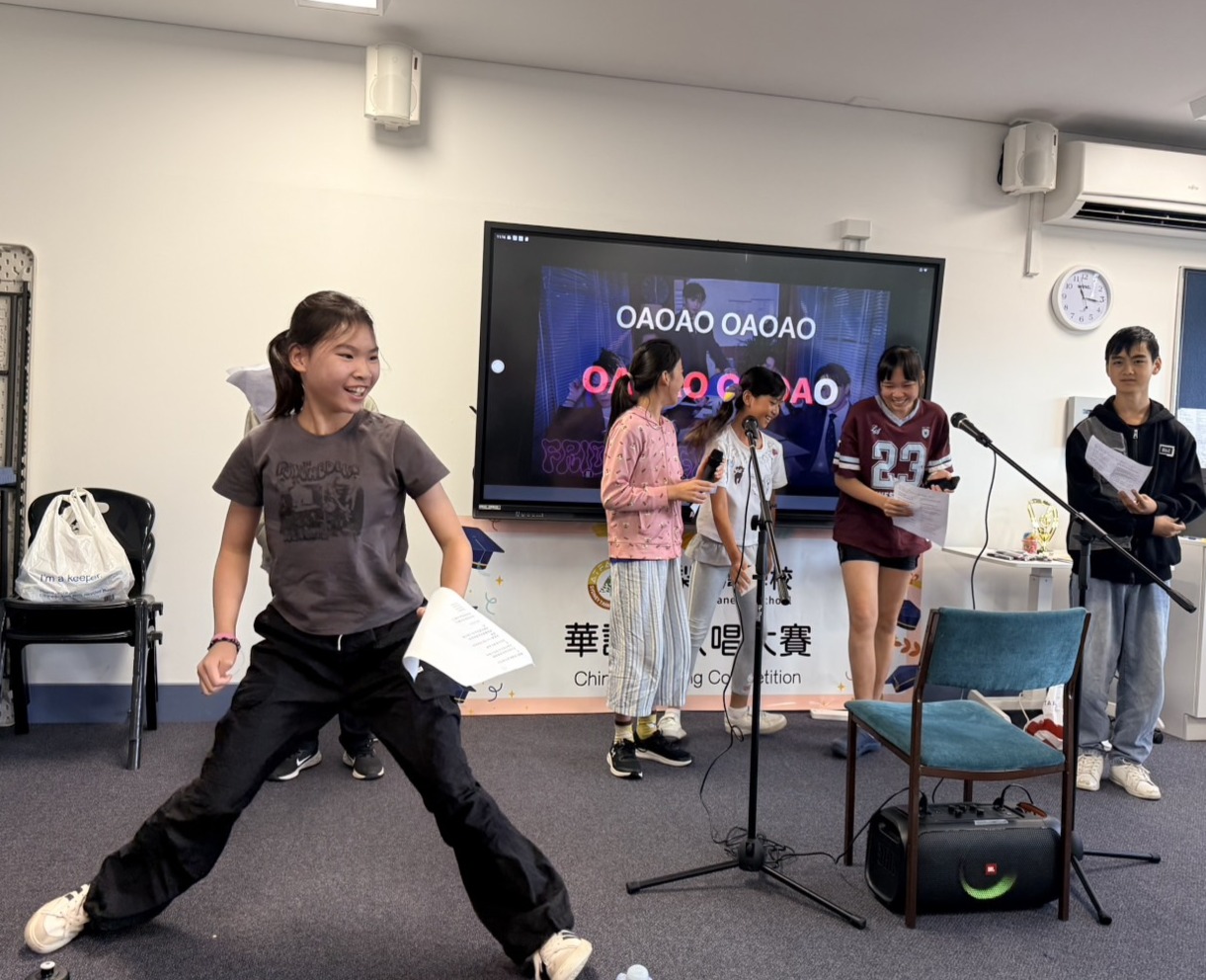 西北校區進階一班帶來全班合唱，展現團隊默契；林穎嘉同學更以一段充滿活力的街舞表演，瞬間點燃全場氣氛。 