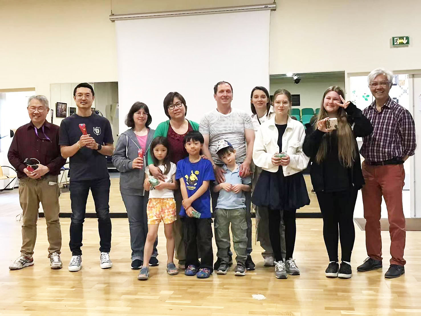 法國亭林中文學校《2025 一鳴驚聲校區歌唱比賽》華語歌曲教唱及比賽 歌聲傳情 展現華語魅力4