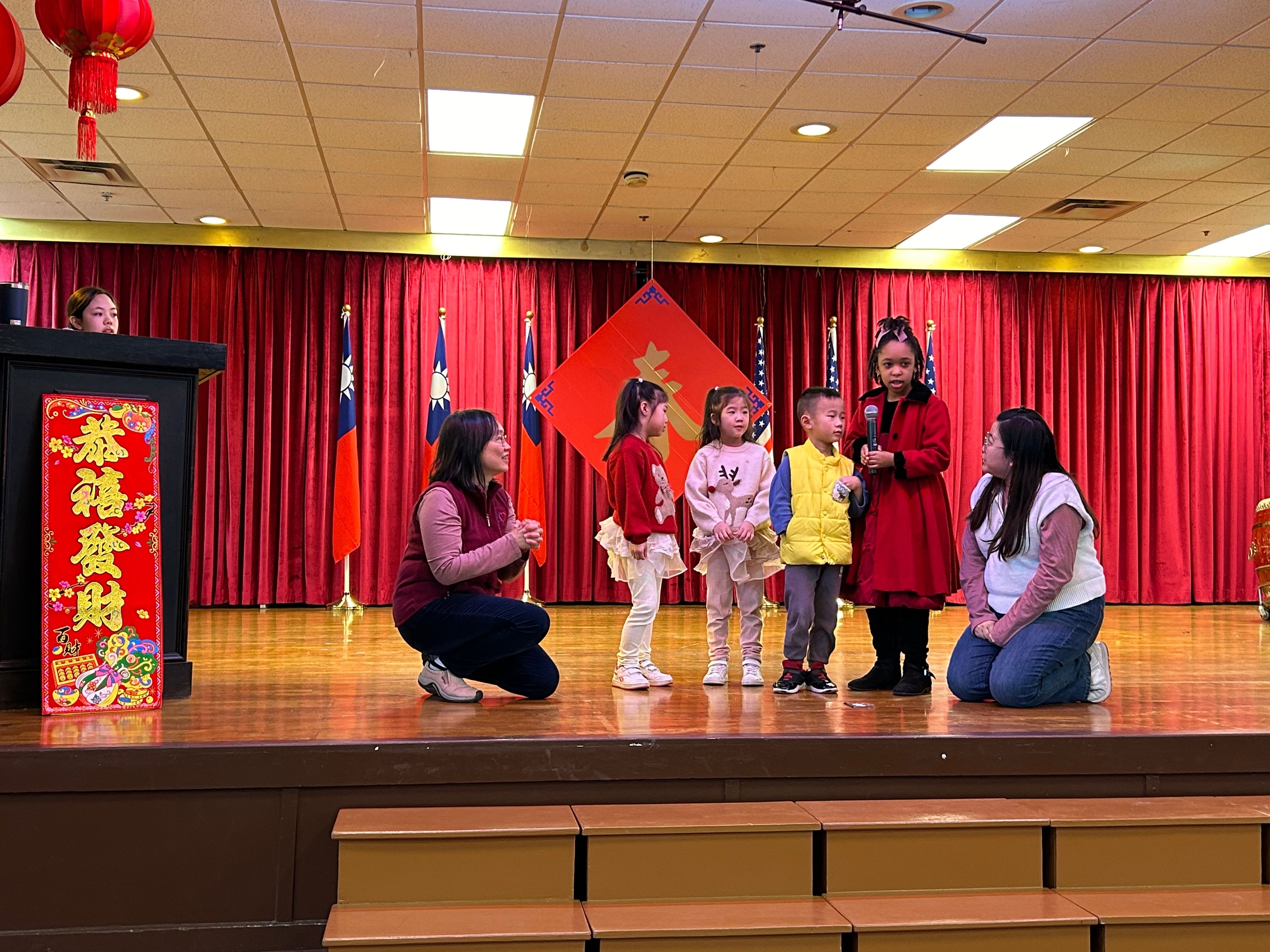 亞特蘭大中文學校學生表演