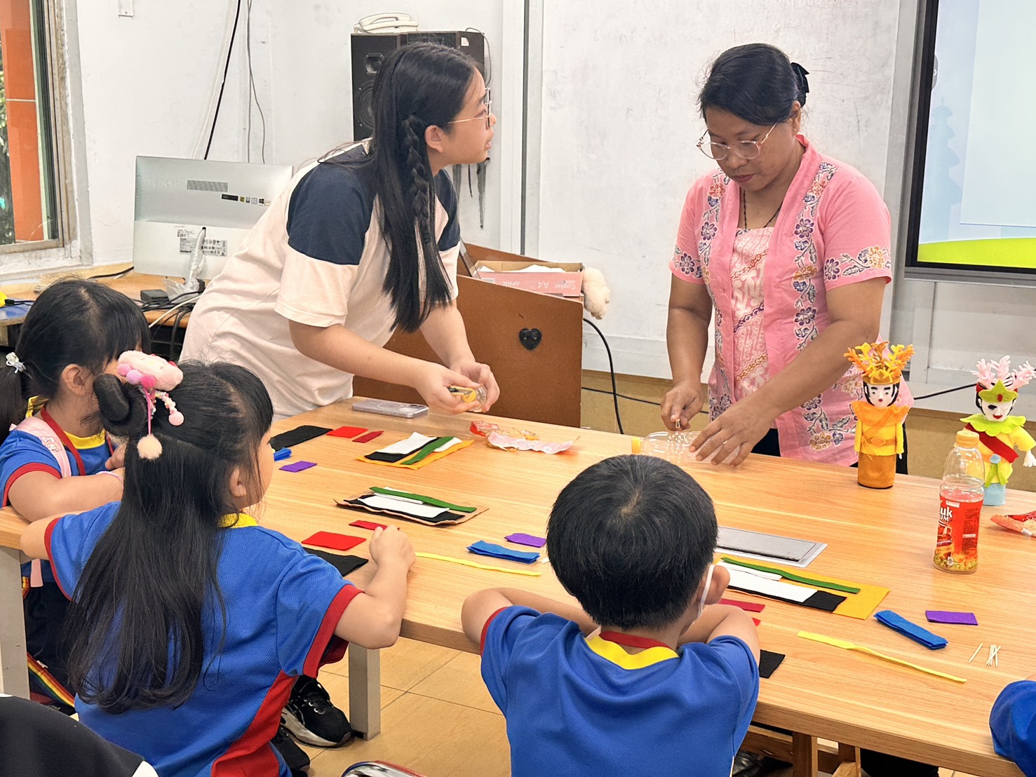 Rica老師之印尼神偶用心教學