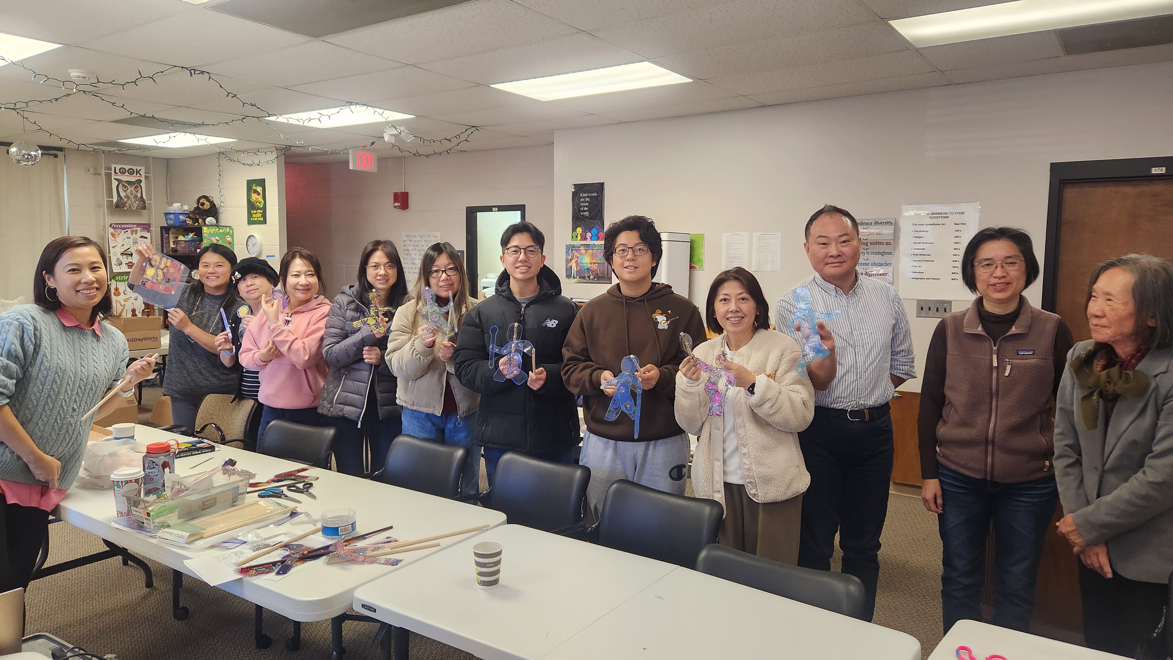 北卡洛麗中文學校2024皮影戲文化研習會3