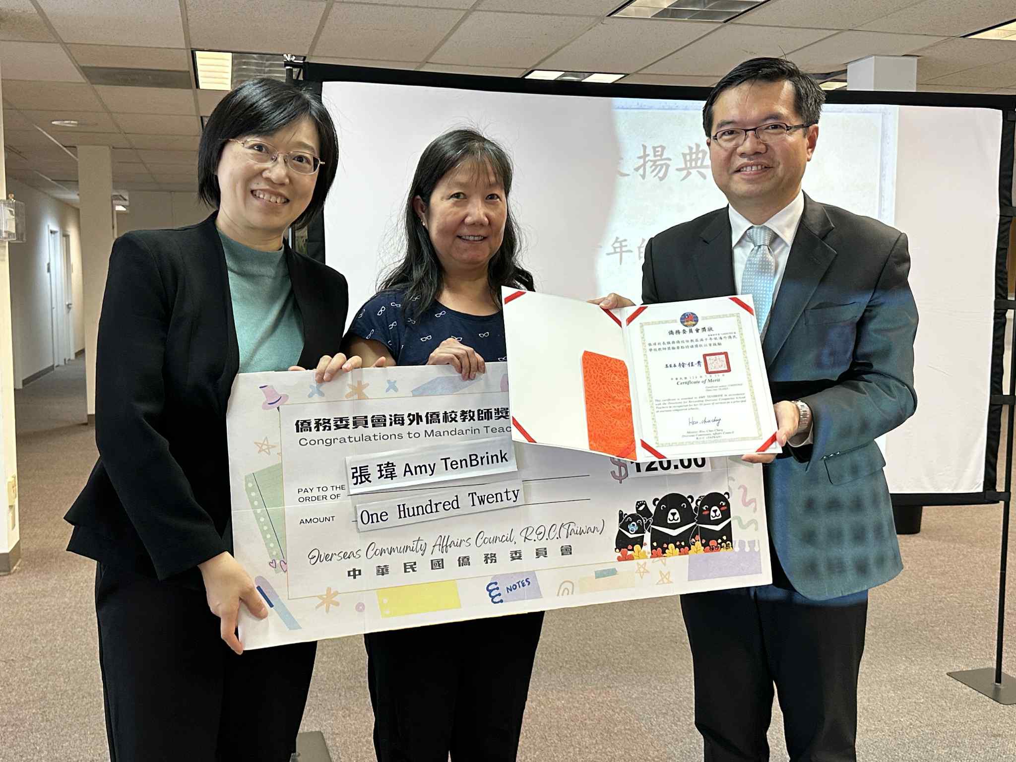 超過十年的教育工作者——賴曉雯老師