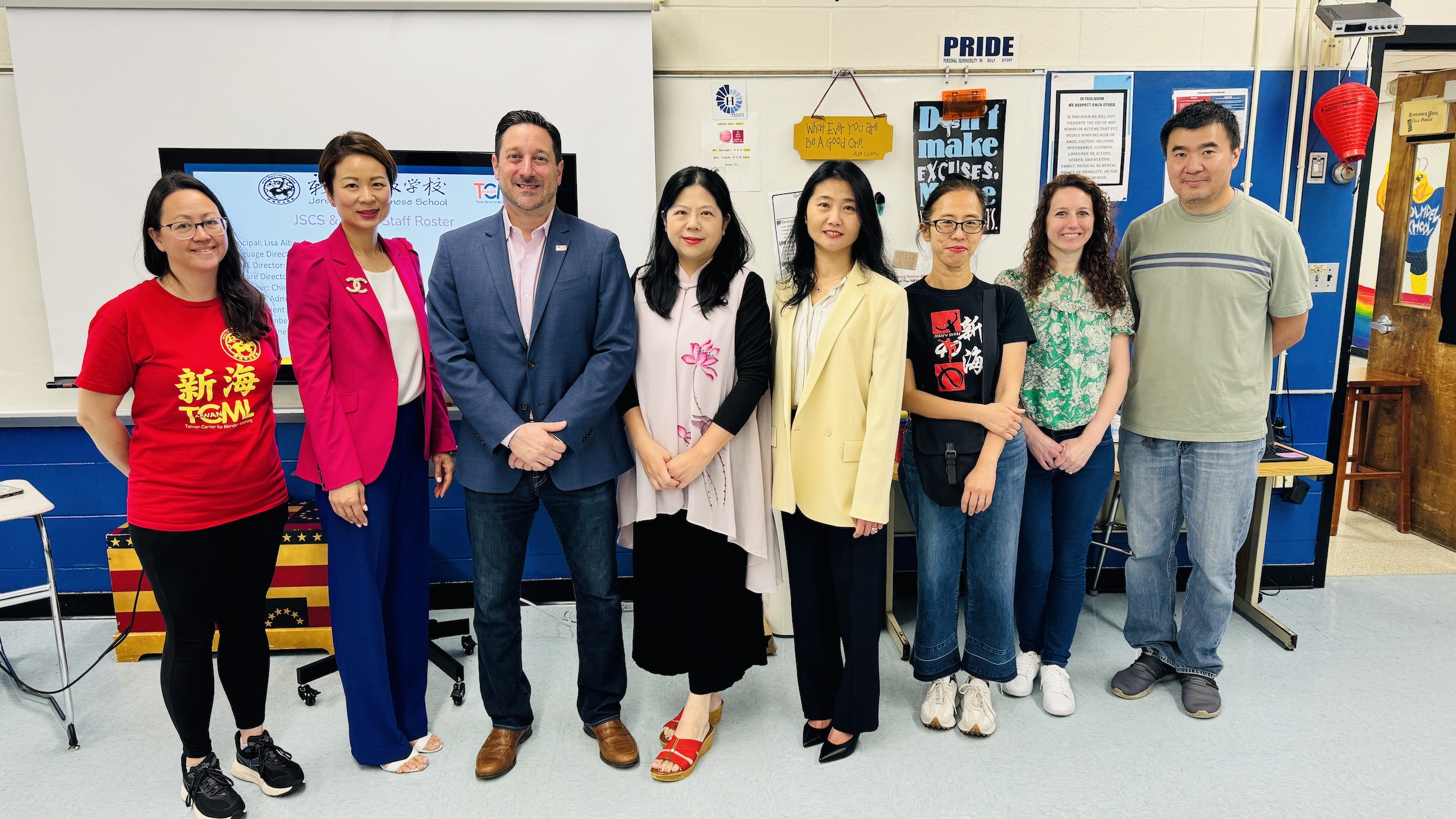 含德市市長 Rocco Impreveduto (左三) 參加新海臺灣美食節活動