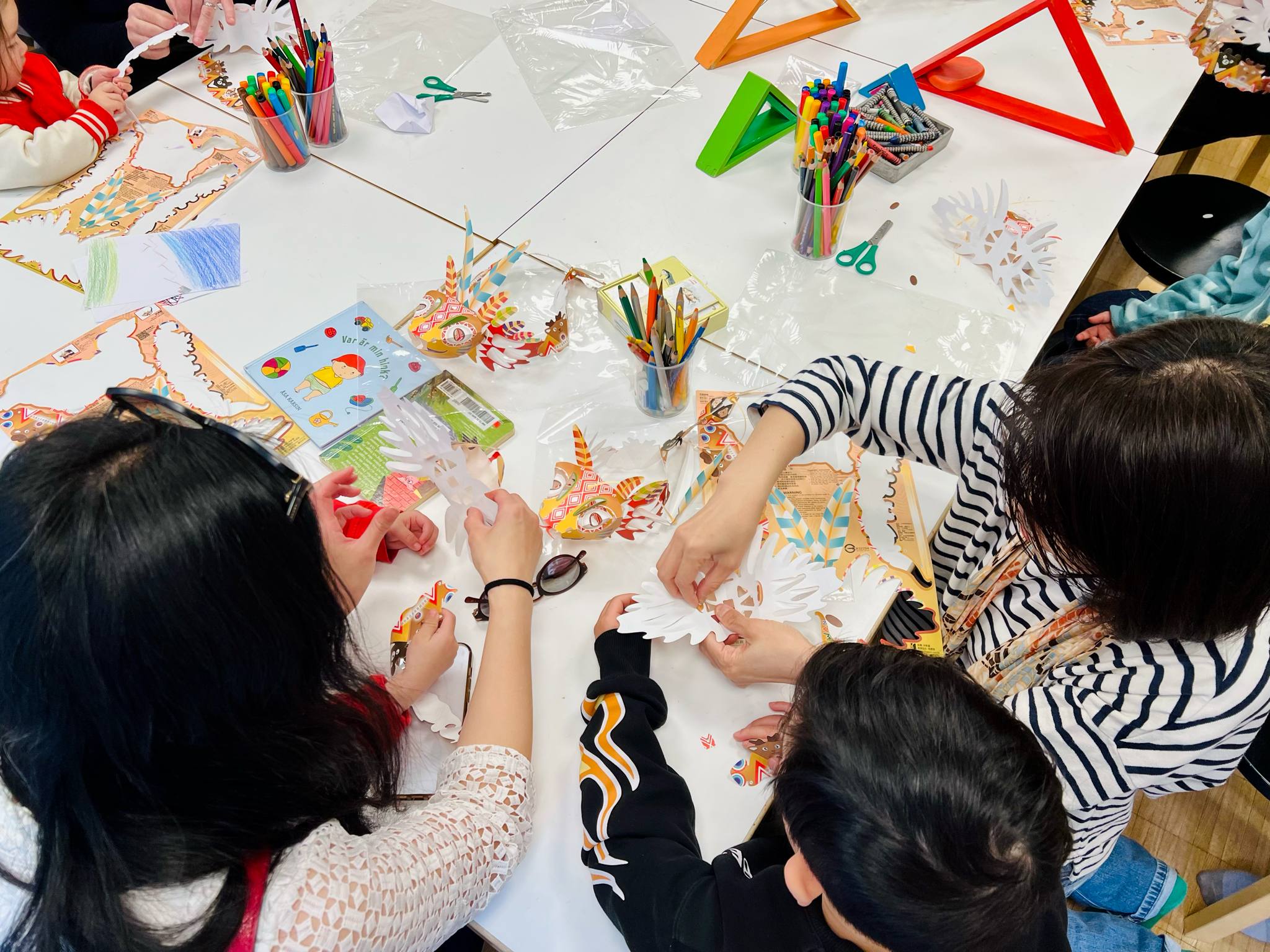 瑞典「Tizzy的中文樂教室」舉辦正體繪本及文化體驗活動1