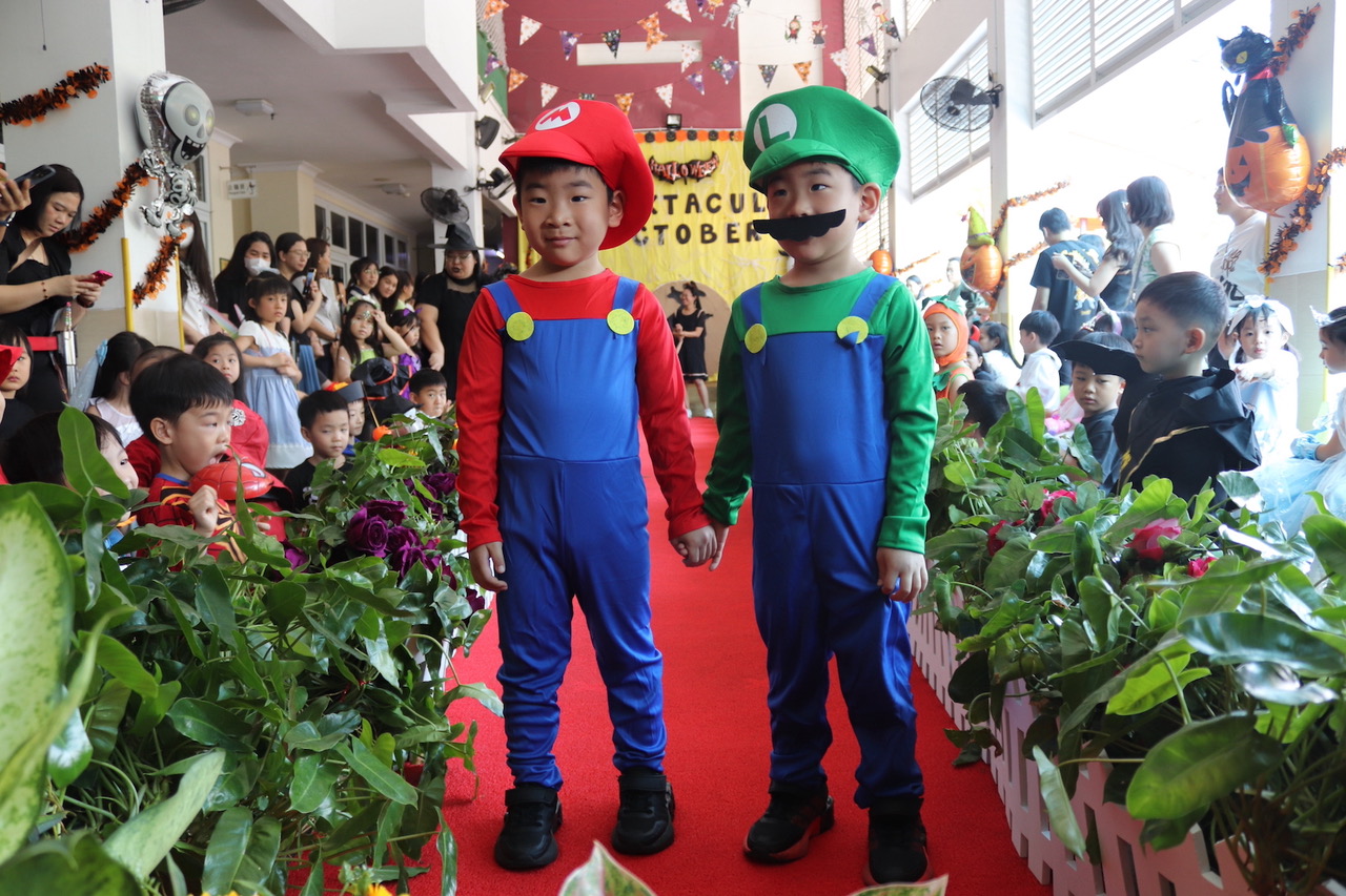 雅臺校幼兒園學童萬聖節變裝秀