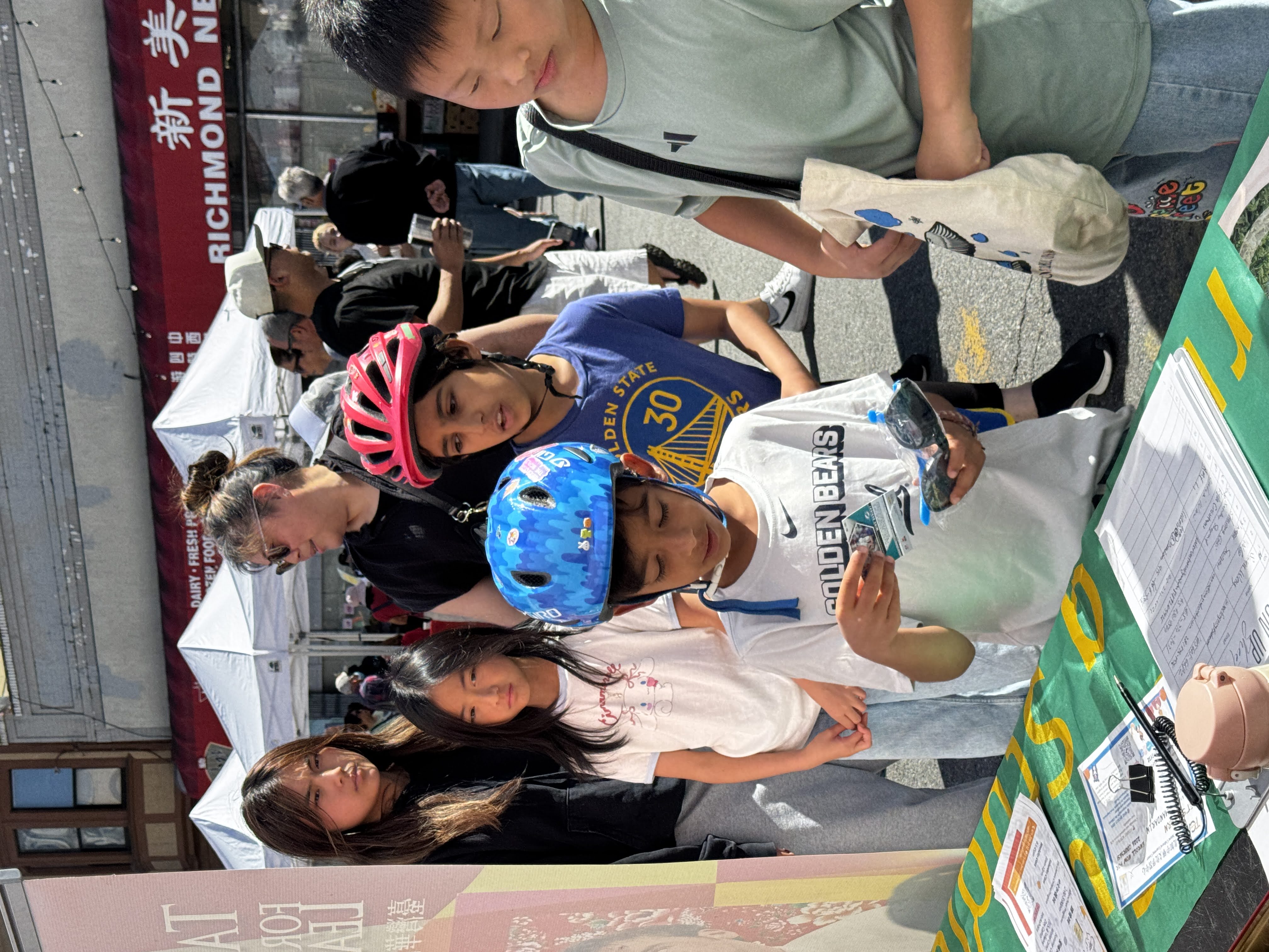 小朋友對華語學習充滿興趣,與學員們互動熱烈