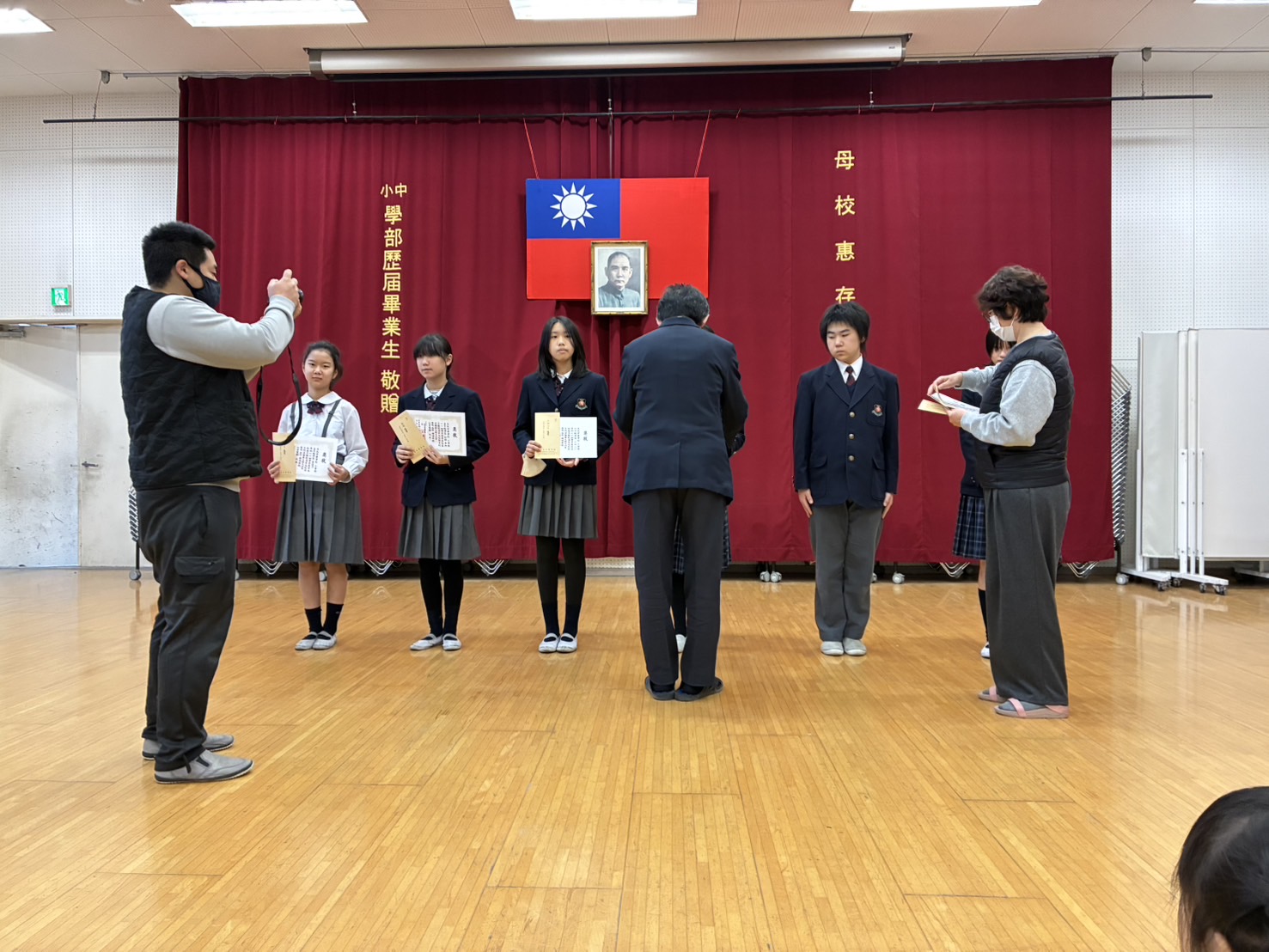 大阪中華學校頒獎一景