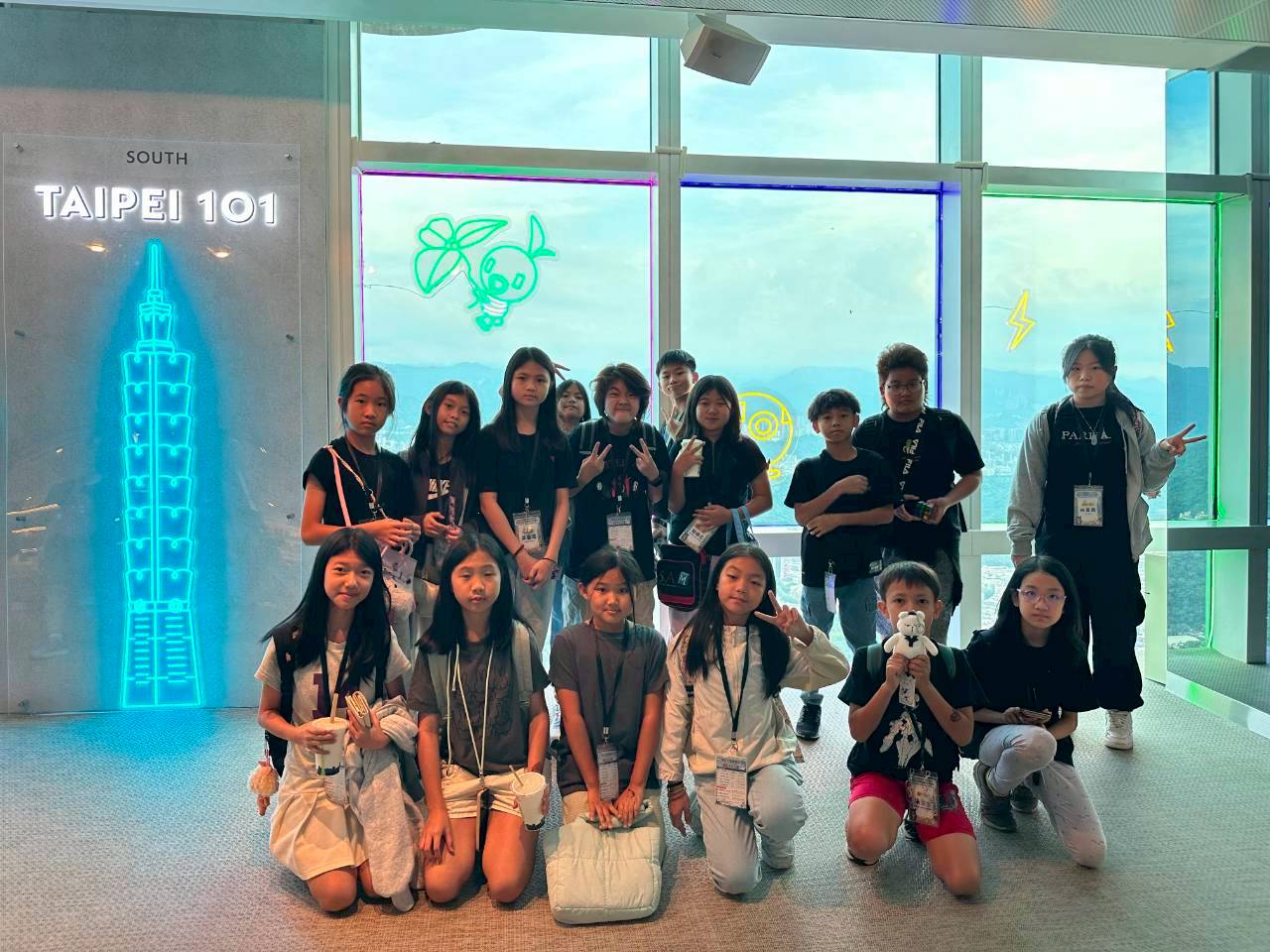吉隆坡臺灣學校交流團登上臺北101觀景台，發現臺灣之美