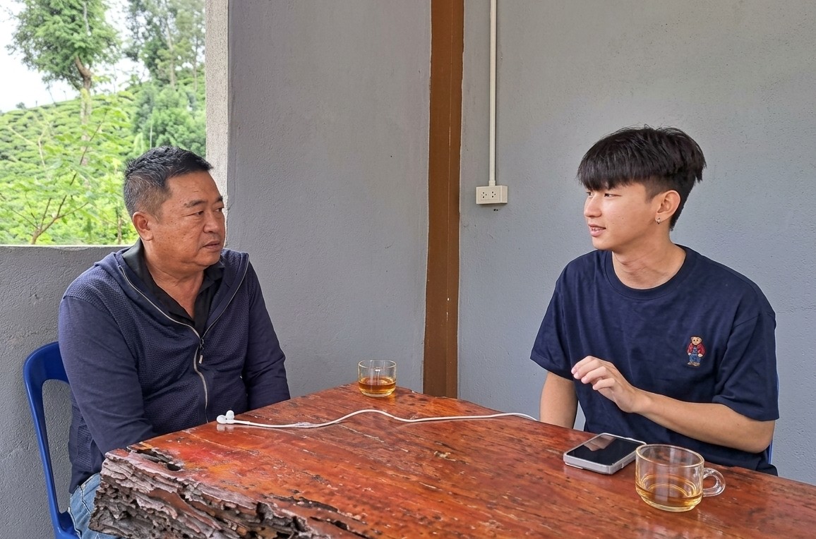 ▲對當地茶農進行訪問的過程記錄。