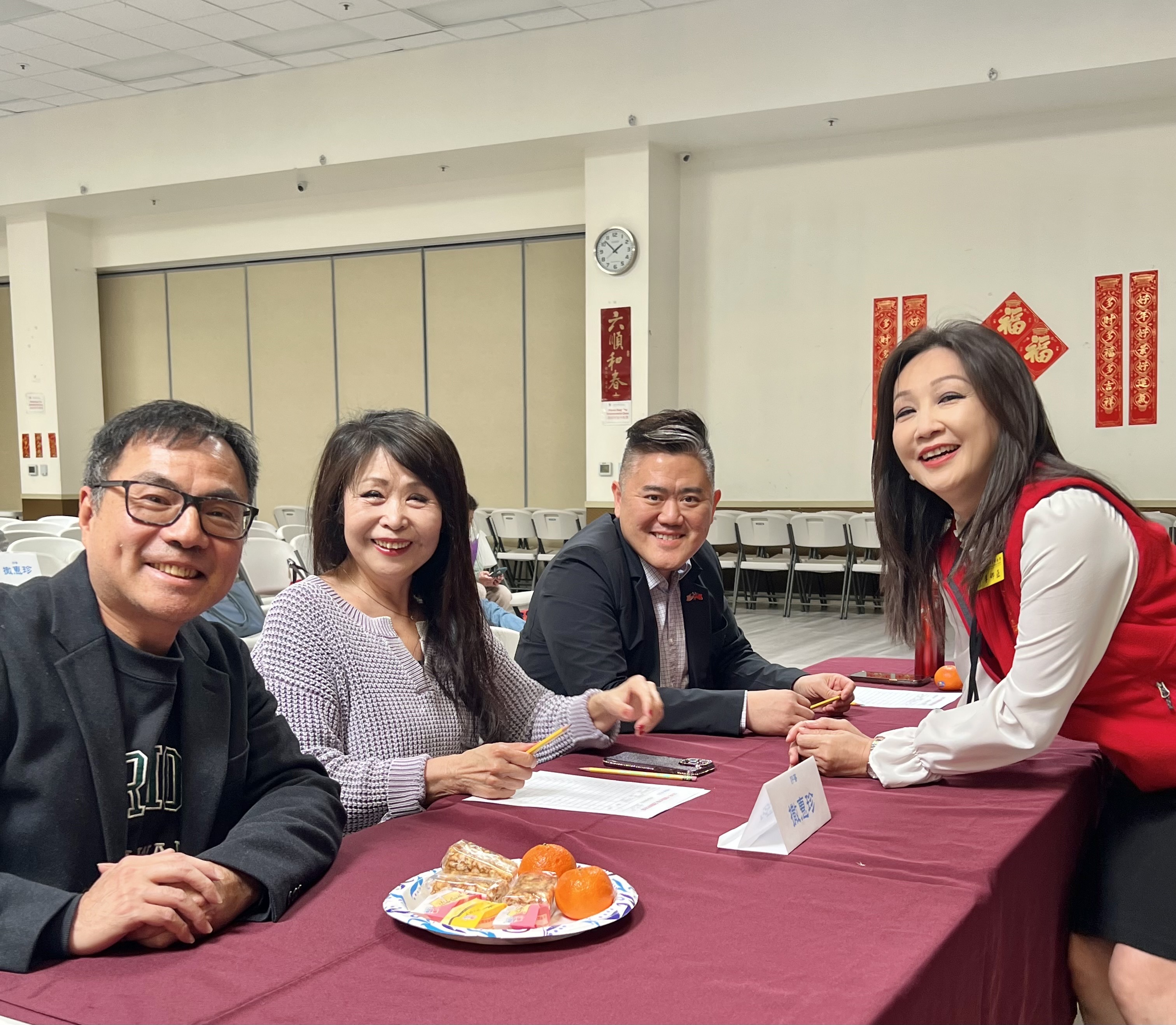 三位評審與李娜亞會長