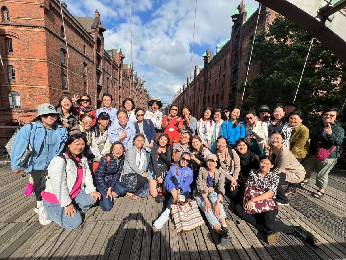 漢堡市區觀光導覽團體照