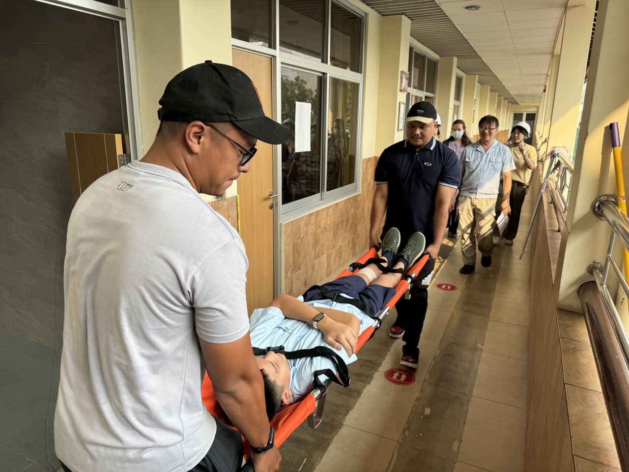 搶救組配合校護急救受困學生