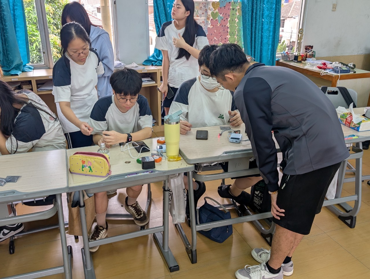 陳暐迪教師指導G10同學