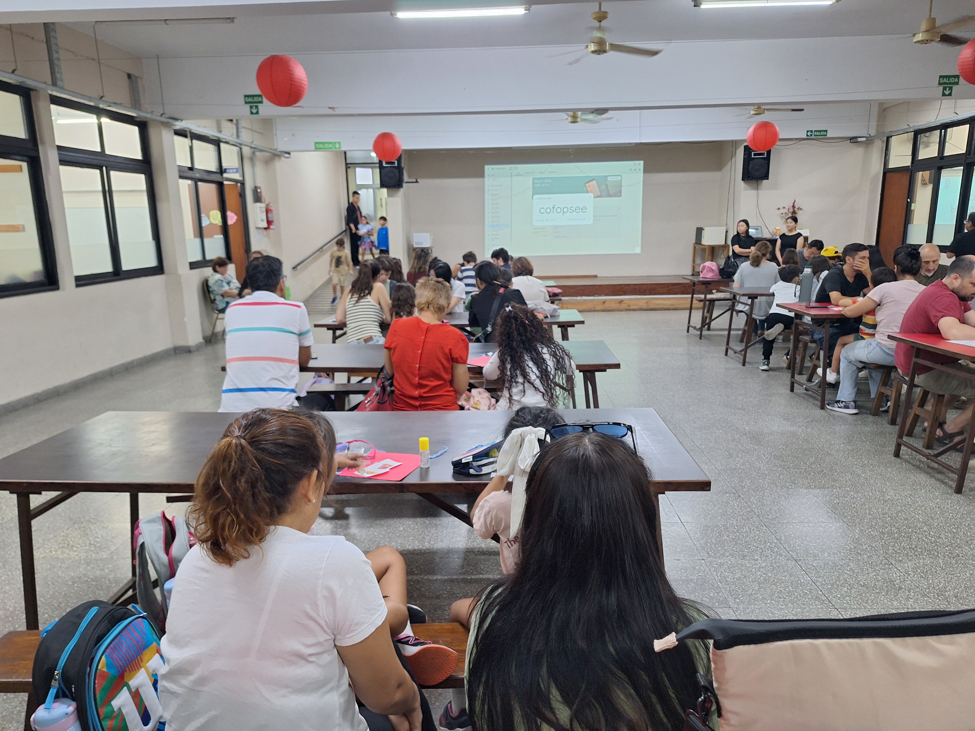 大家彼此互賀春節喜樂