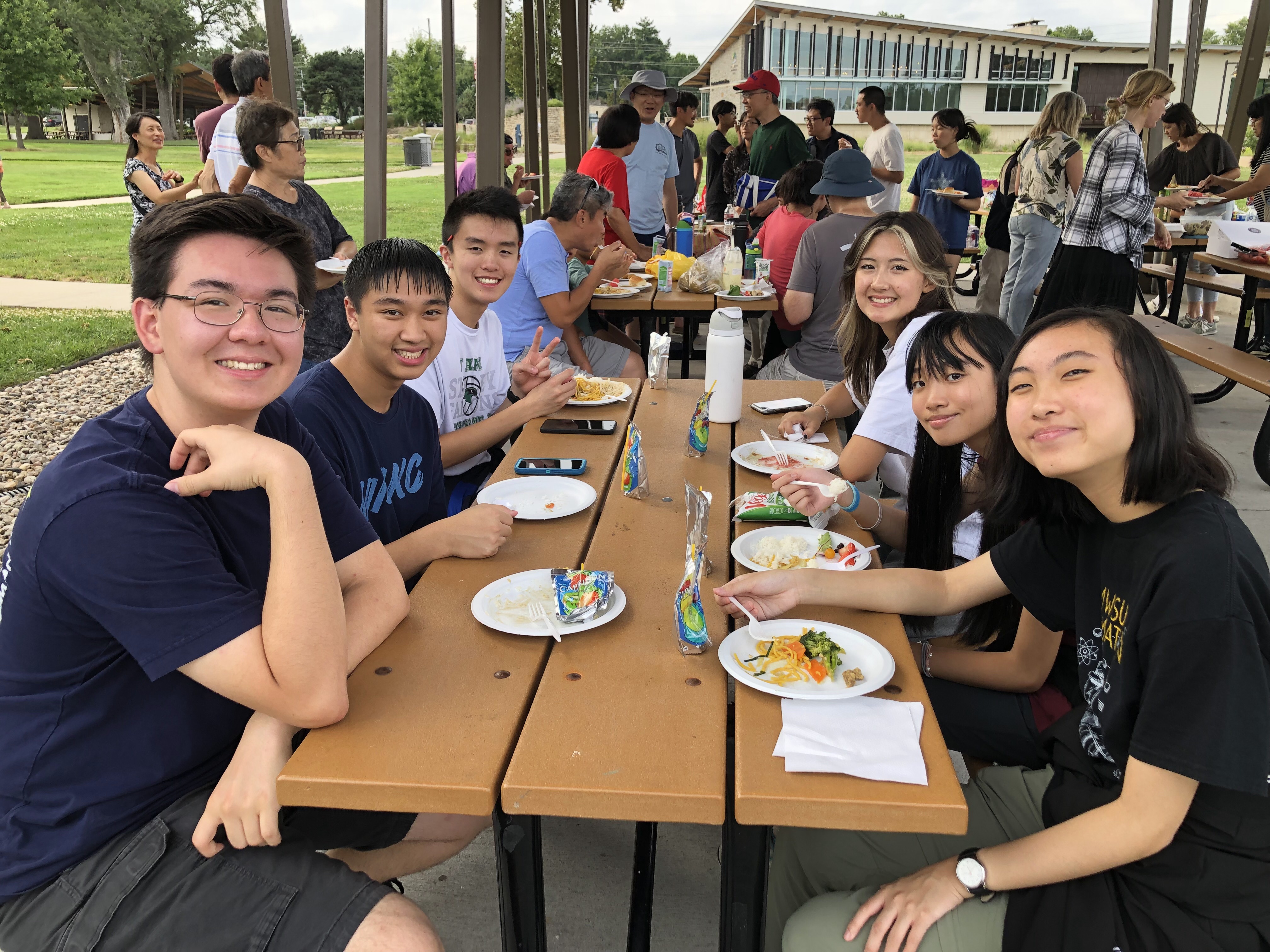 同學們互相交流