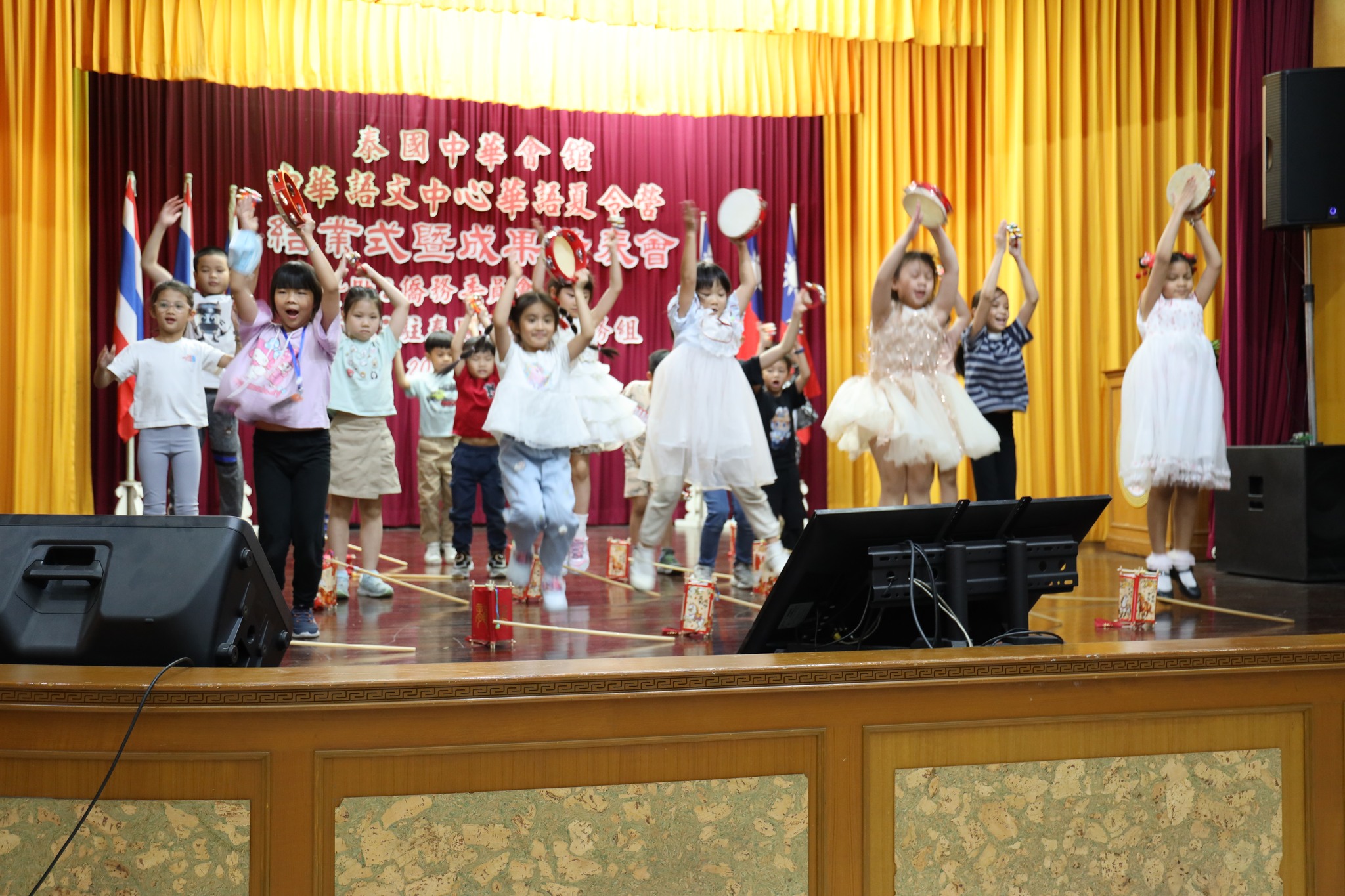 創意肢體律動(歡欣鼓舞-鈴鼓+燈籠)