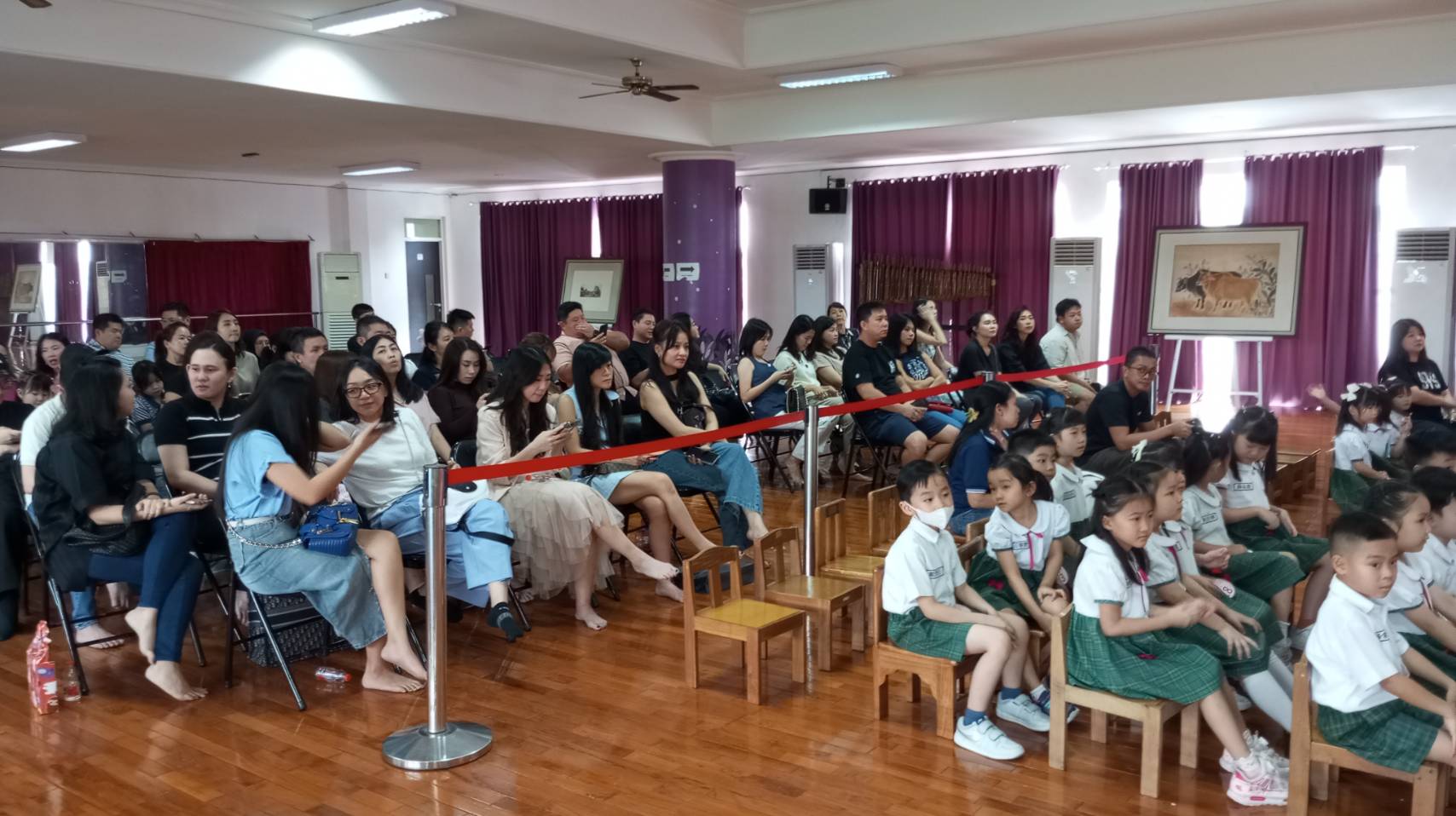 家長踴躍參加孩子的中文朗讀暨兒歌比賽