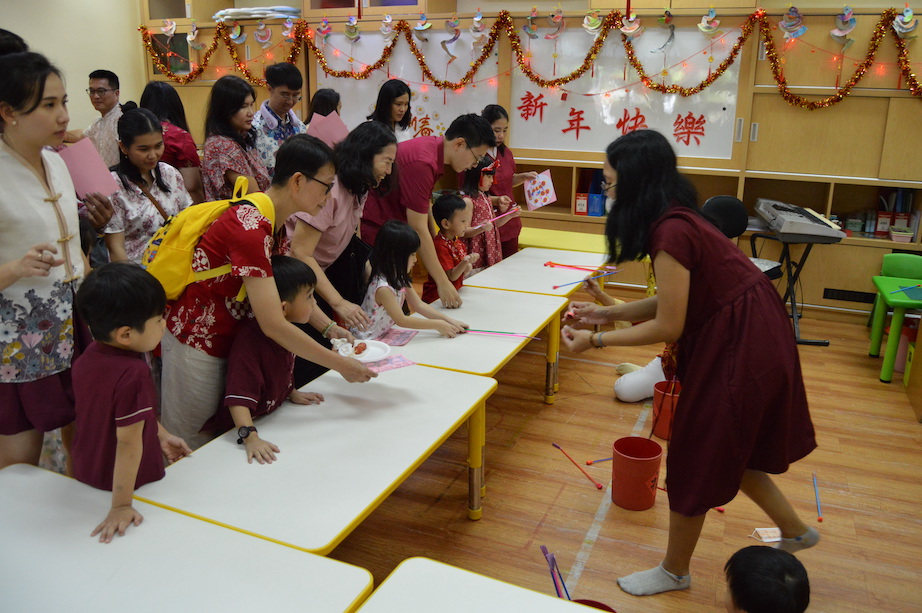 關卡1「神射手」投壺遊戲