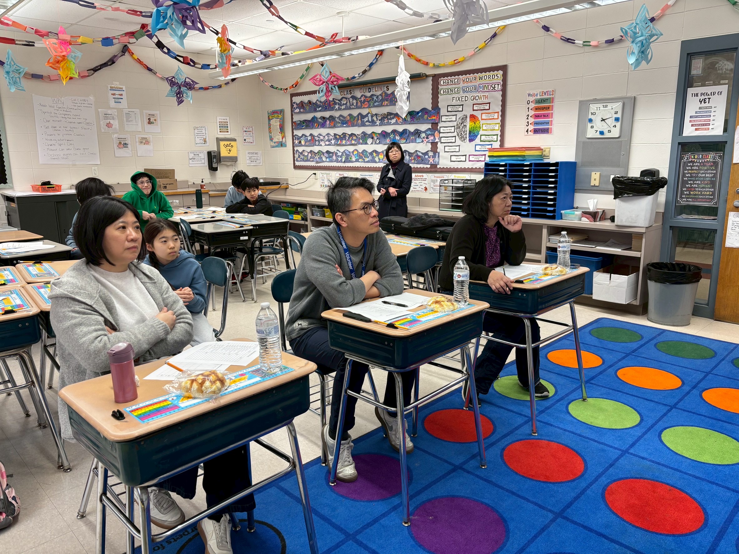 雙語班朗誦比賽由現任校長、歷任校長及前雙語班主任擔任評審