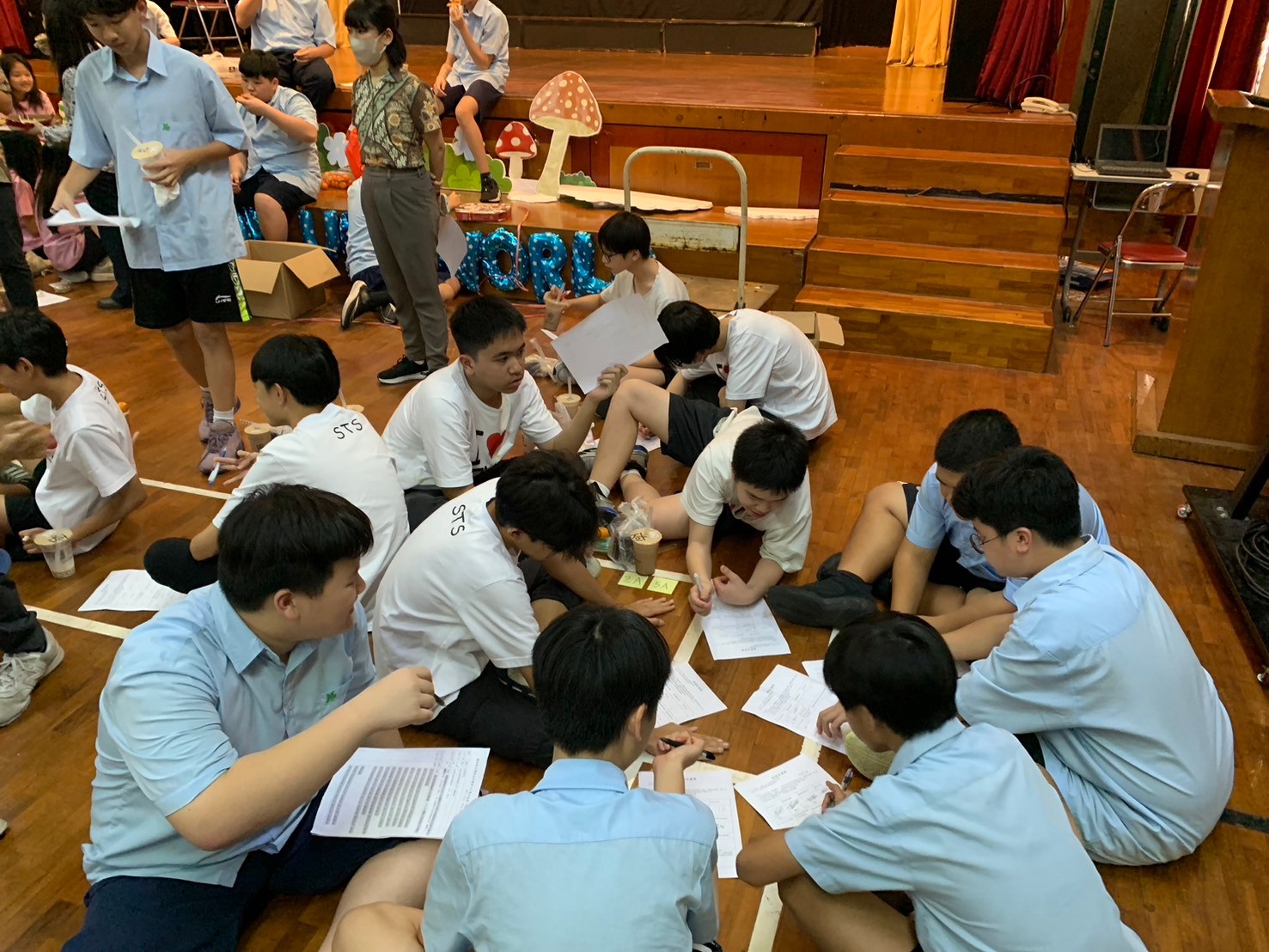 兩校相見歡活動