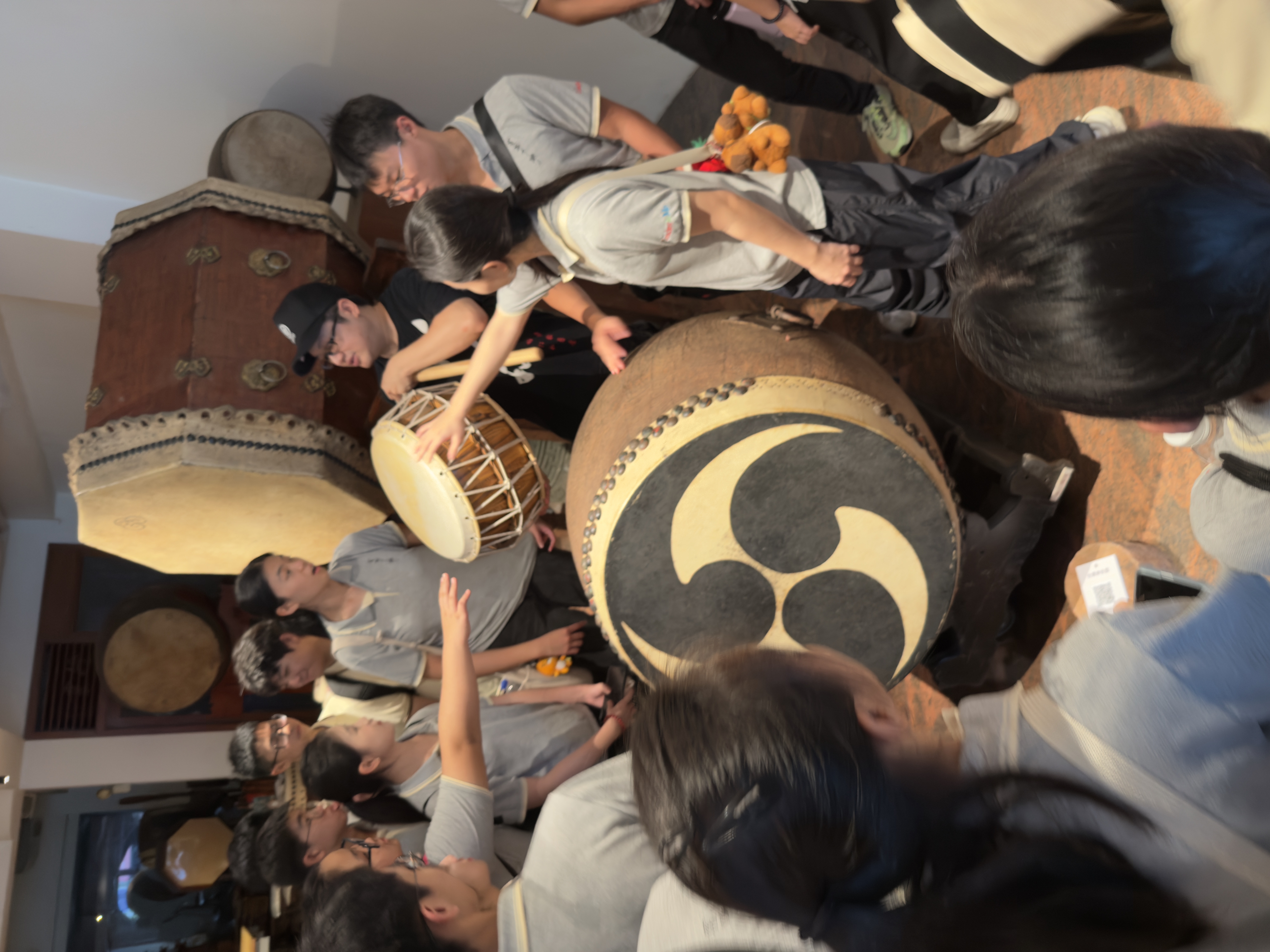 負責人王藤師傅介紹响仁和的由來、歷史以及製鼓過程。