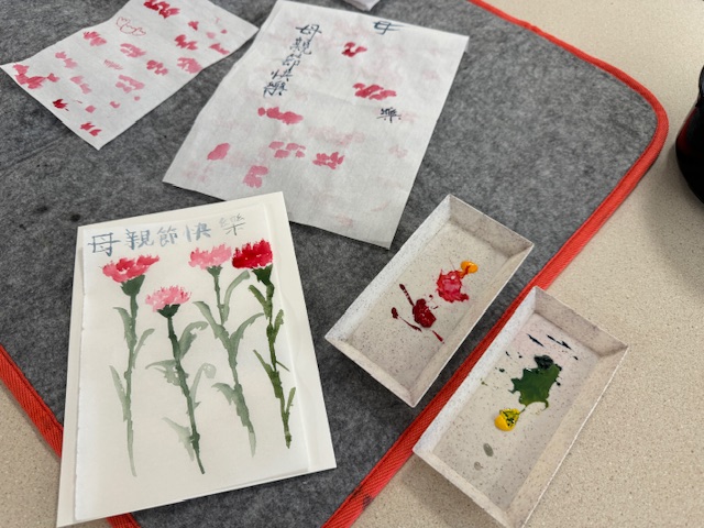 學生自製的母親節卡片