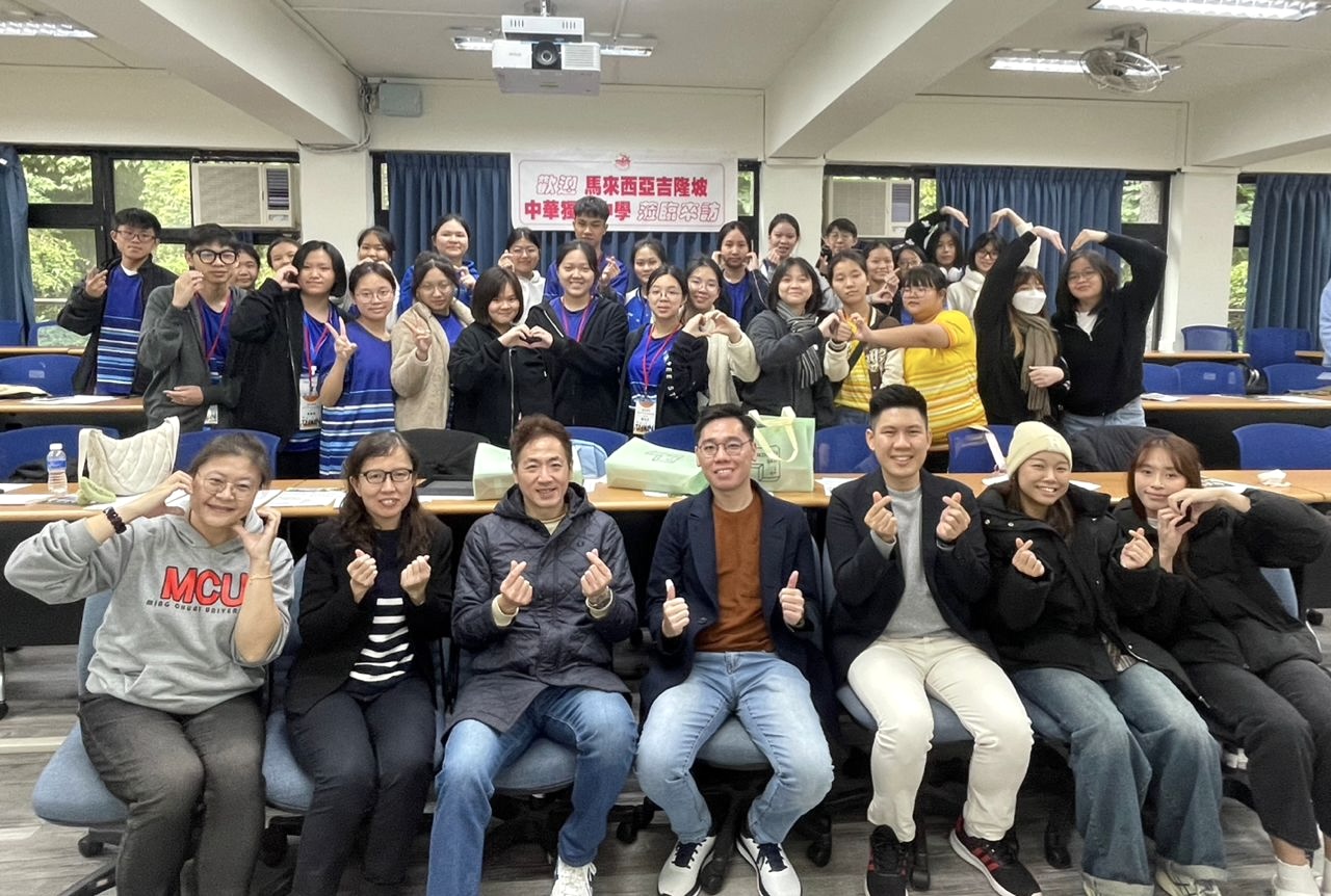 銘傳大學師生合影