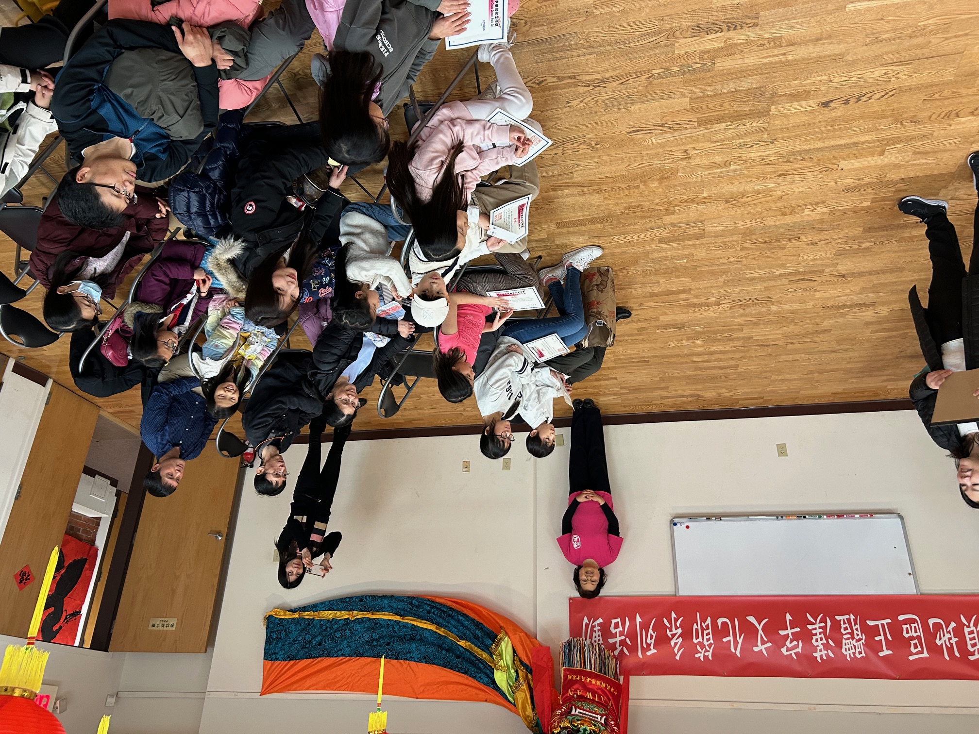 高欣宜教授對與會學員及家長進行指導