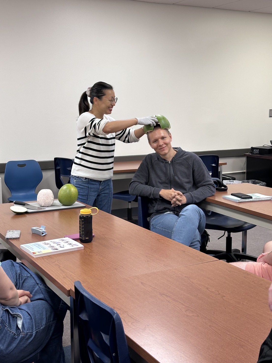 中秋節吃柚子少不了柚子帽!