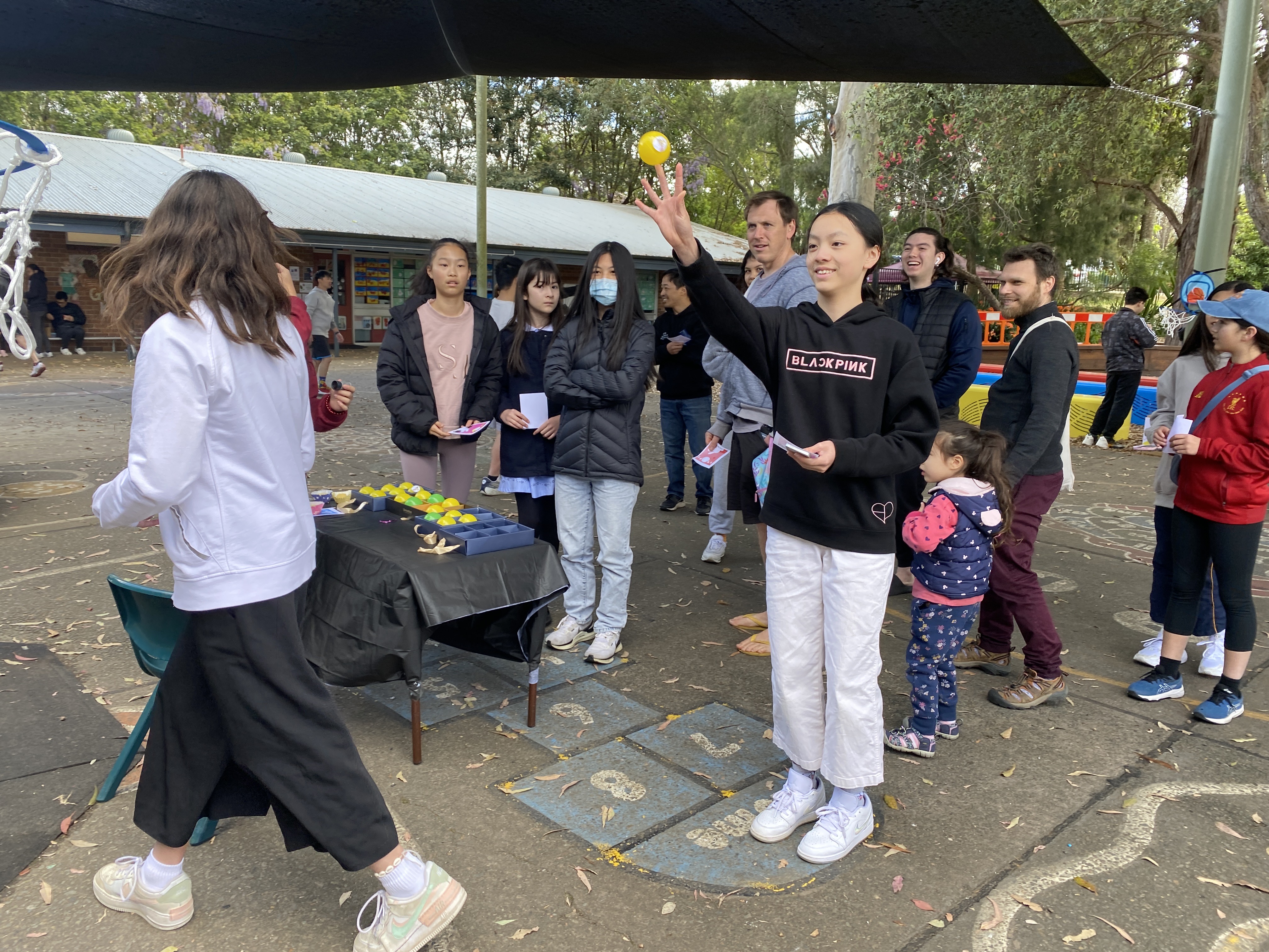 投嫦娥奔月的月亮球到月亮